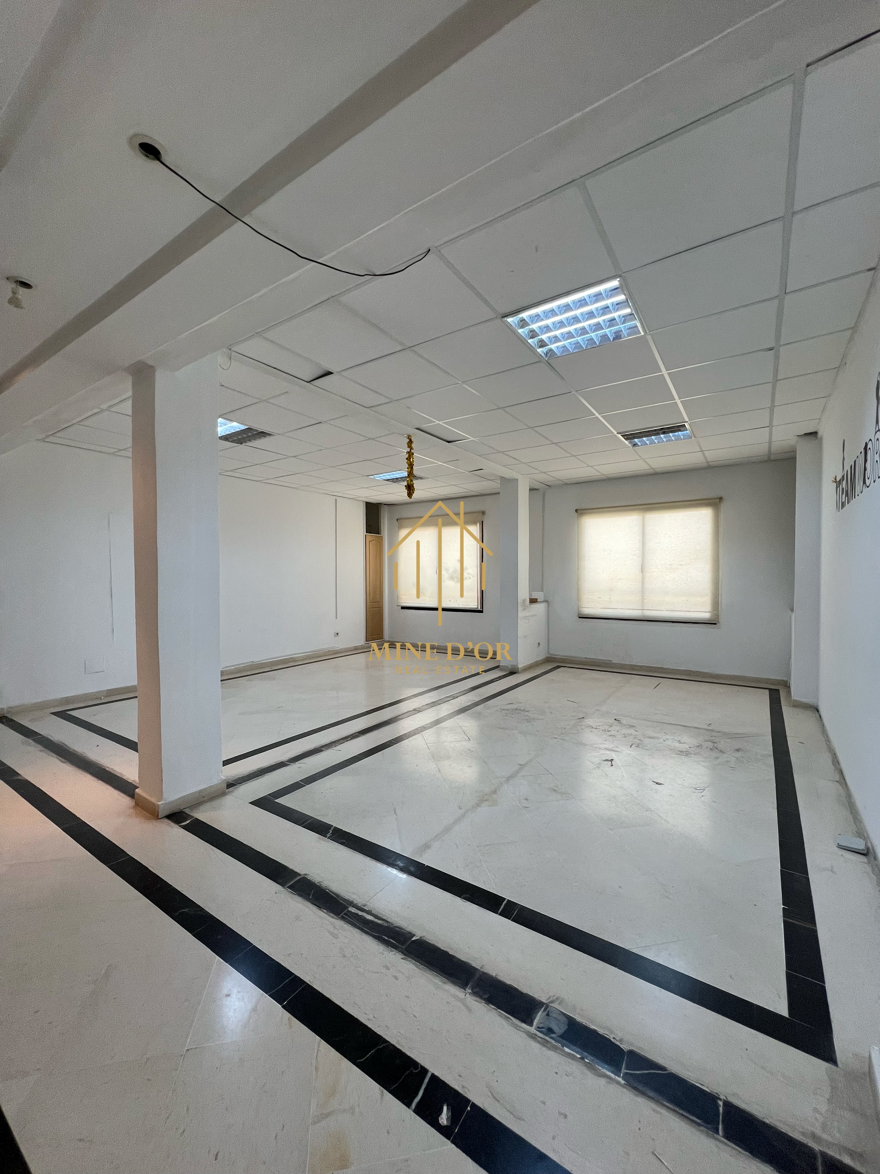 Bab Bhar&nbsp;Montplaisir&nbsp;Bureaux & Commerces&nbsp;Bureau&nbsp;Bureau open space plus 2 bureaux a montplaisir