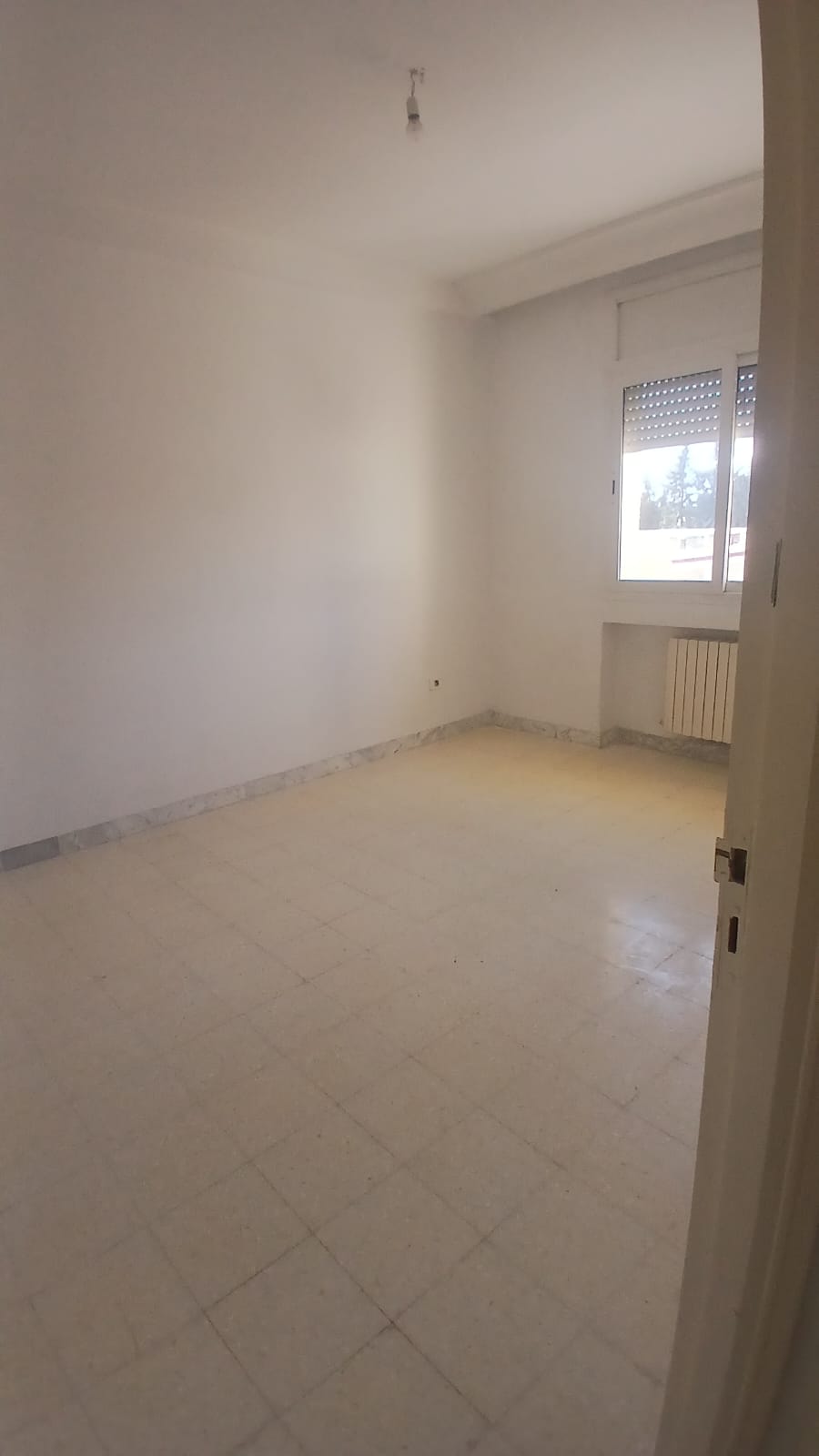 La Soukra&nbsp;La Soukra&nbsp;Location&nbsp;Appart. 4 pi�ces&nbsp;Apprt s3 � la soukra au deuxi�me �tage