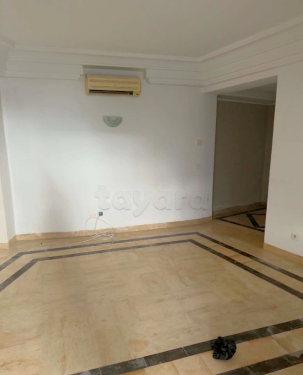 Ariana Ville&nbsp;Cite Ennasr 1&nbsp;Location&nbsp;Appart. 2 pi�ces&nbsp;Grand s1 avec jardin