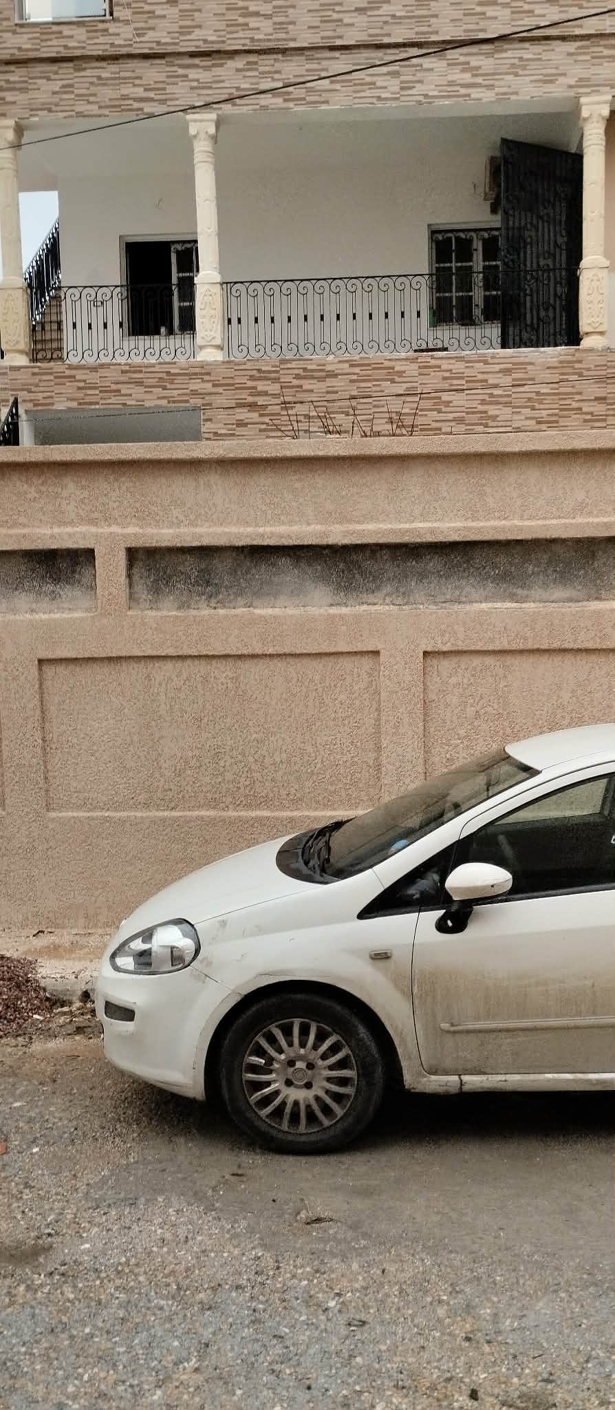 Bizerte Nord&nbsp;Cite Ain Mariem&nbsp;Location&nbsp;Appart. 4 pi�ces&nbsp;Etage de villa s 4 au 1er �tage