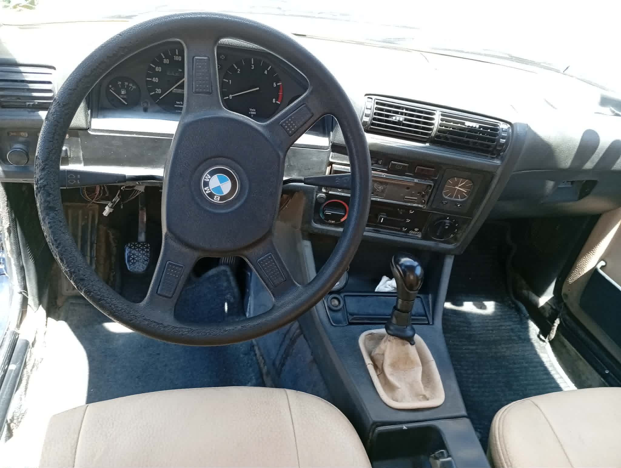 Menzel Jemil&nbsp;Menzel Jemil&nbsp;Bmw&nbsp;Serie 3&nbsp;Bmw e30 324d