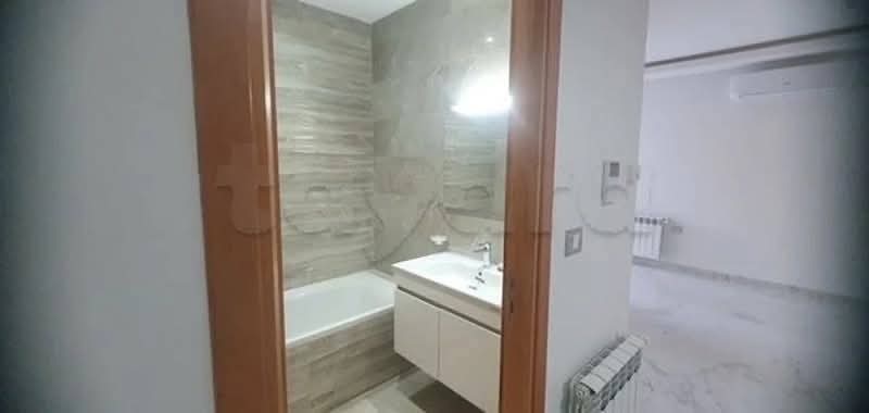 El Menzah&nbsp;El Menzah 9&nbsp;Location&nbsp;Appart. 2 pi�ces&nbsp;S plus 1 hst � el manzah 9c wb3821