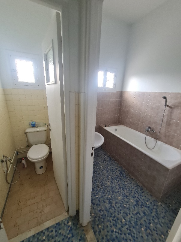 Ariana Ville&nbsp;Ariana&nbsp;Location&nbsp;Maisons&nbsp;Villa s plus 4 sur 2 niveaux a l'ariana wb3513