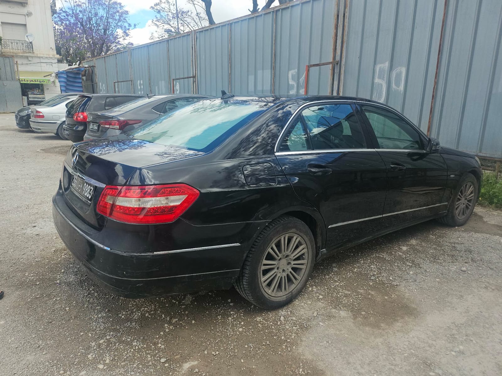 El Menzah&nbsp;Mutuelle Ville&nbsp;Mercedes&nbsp;200&nbsp;Occasion a saisir