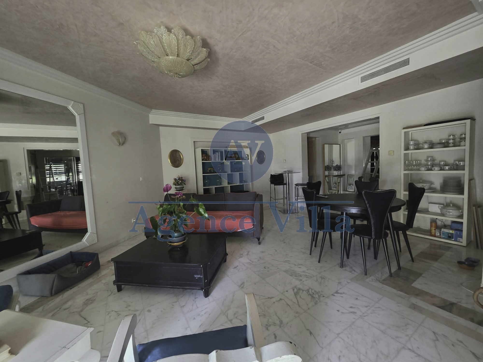 La Marsa&nbsp;Berge Du Lac&nbsp;Location&nbsp;Appart. 4 pi�ces&nbsp;Un appartement s3 meubl� avec jardin et vue lac