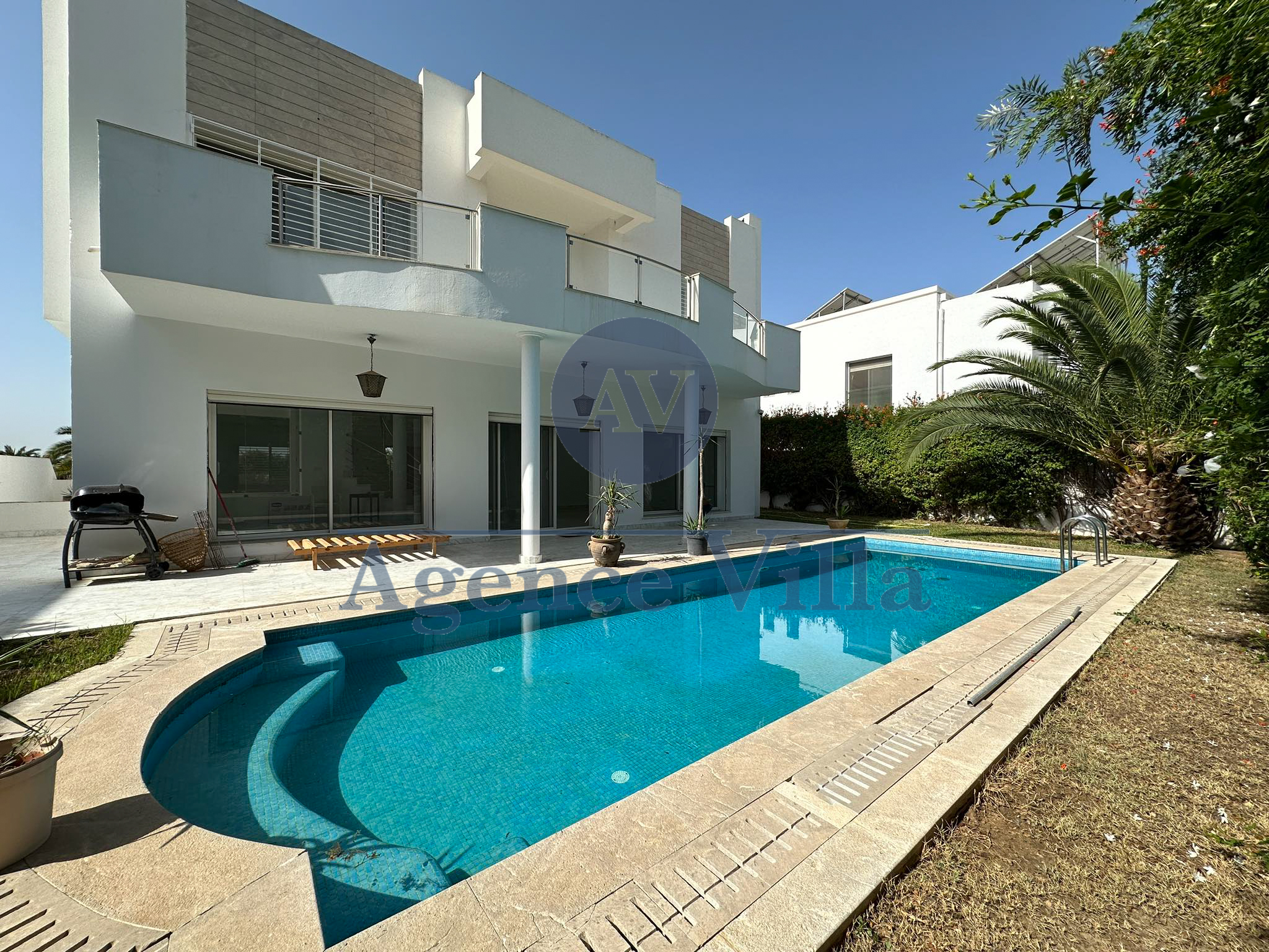 La Marsa&nbsp;Berge Du Lac&nbsp;Location&nbsp;Maisons&nbsp;Villa haut standing s5 avec piscine au lac2