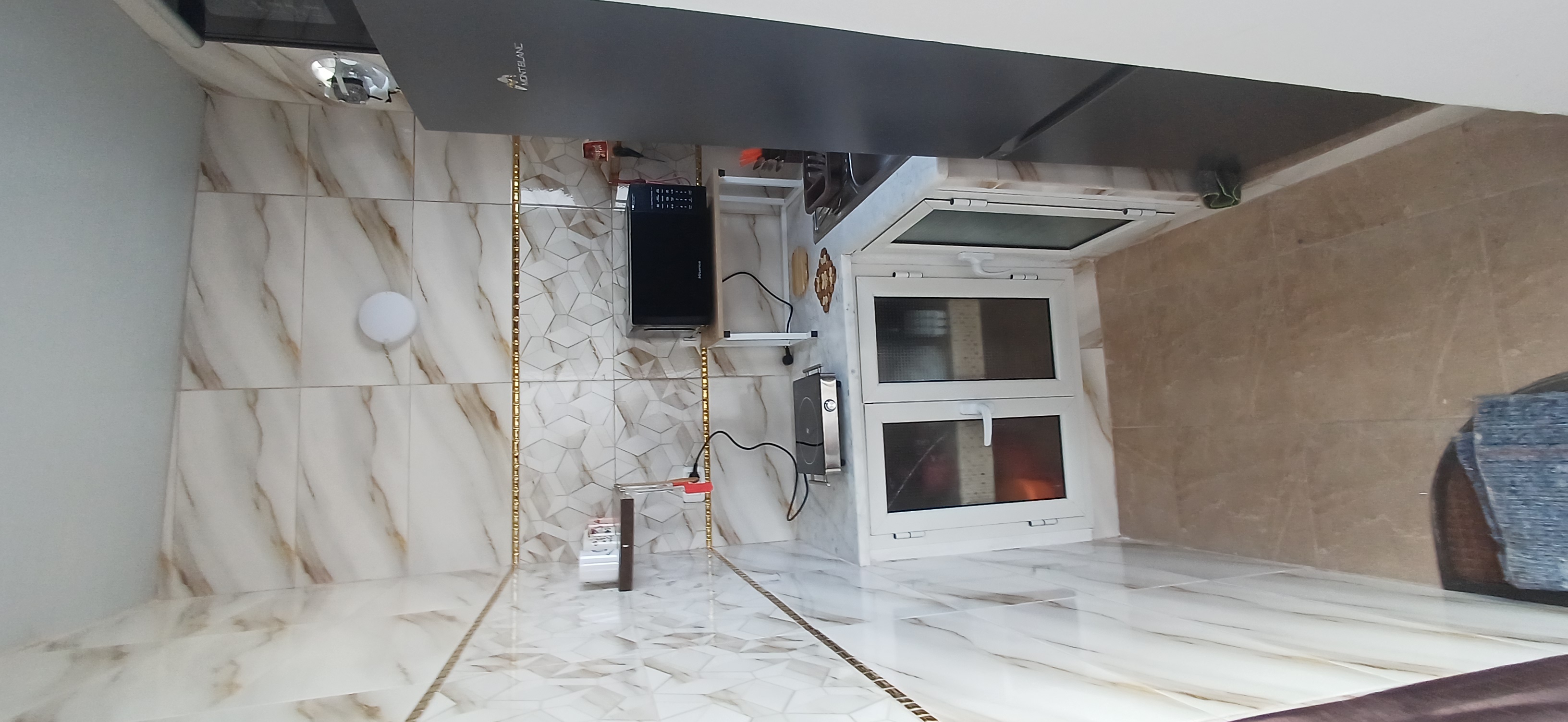 Carthage&nbsp;Amilcar&nbsp;Location&nbsp;Appart. 1 pi�ce&nbsp;Pour etudiante en 1�re ihec