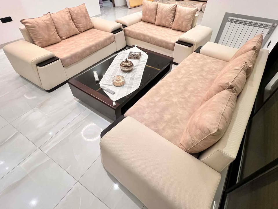 Monastir&nbsp;Zone Skanes&nbsp;Salon - Salle � manger &nbsp;Salons&nbsp;Salon comme neuf