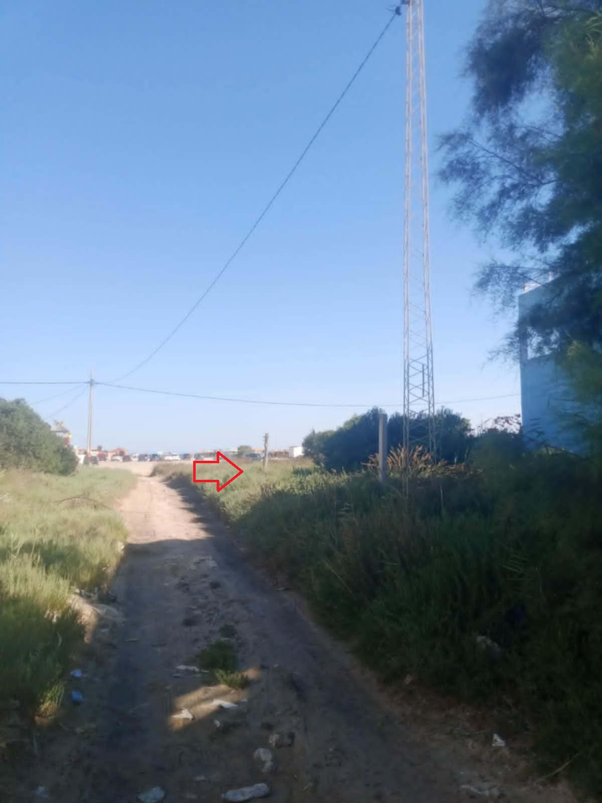 Ghar El Melh&nbsp;Ghar El Melh&nbsp;Terrain&nbsp;Terrain nu&nbsp;Terrain 1�re position sur la plage ghar el melh
