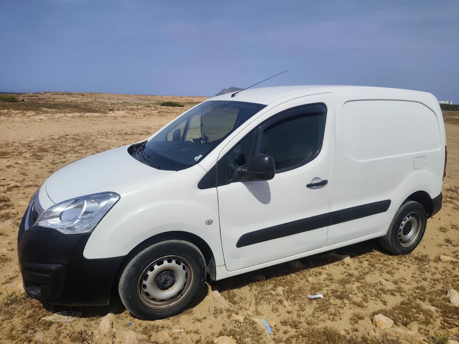 Ain Zaghouan&nbsp;Ain Zaghouan&nbsp;Peugeot&nbsp;Partner&nbsp;Belle partner 1er main