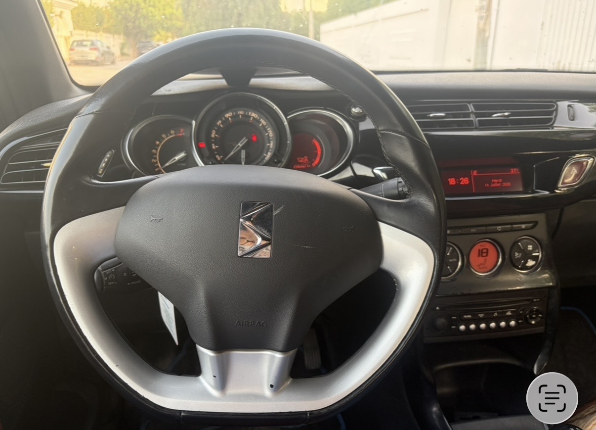 La Marsa&nbsp;Cite Du Stade&nbsp;Citroen&nbsp;DS3�&nbsp;Ds3 bon etat