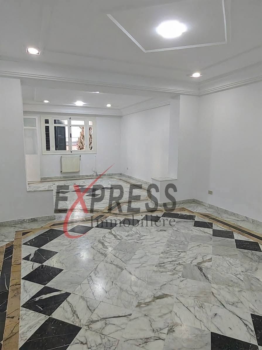 Ariana Ville&nbsp;El Menzah 8&nbsp;Location&nbsp;Appart. 5 pi�ces+&nbsp;Appartement s4 � menzah 8