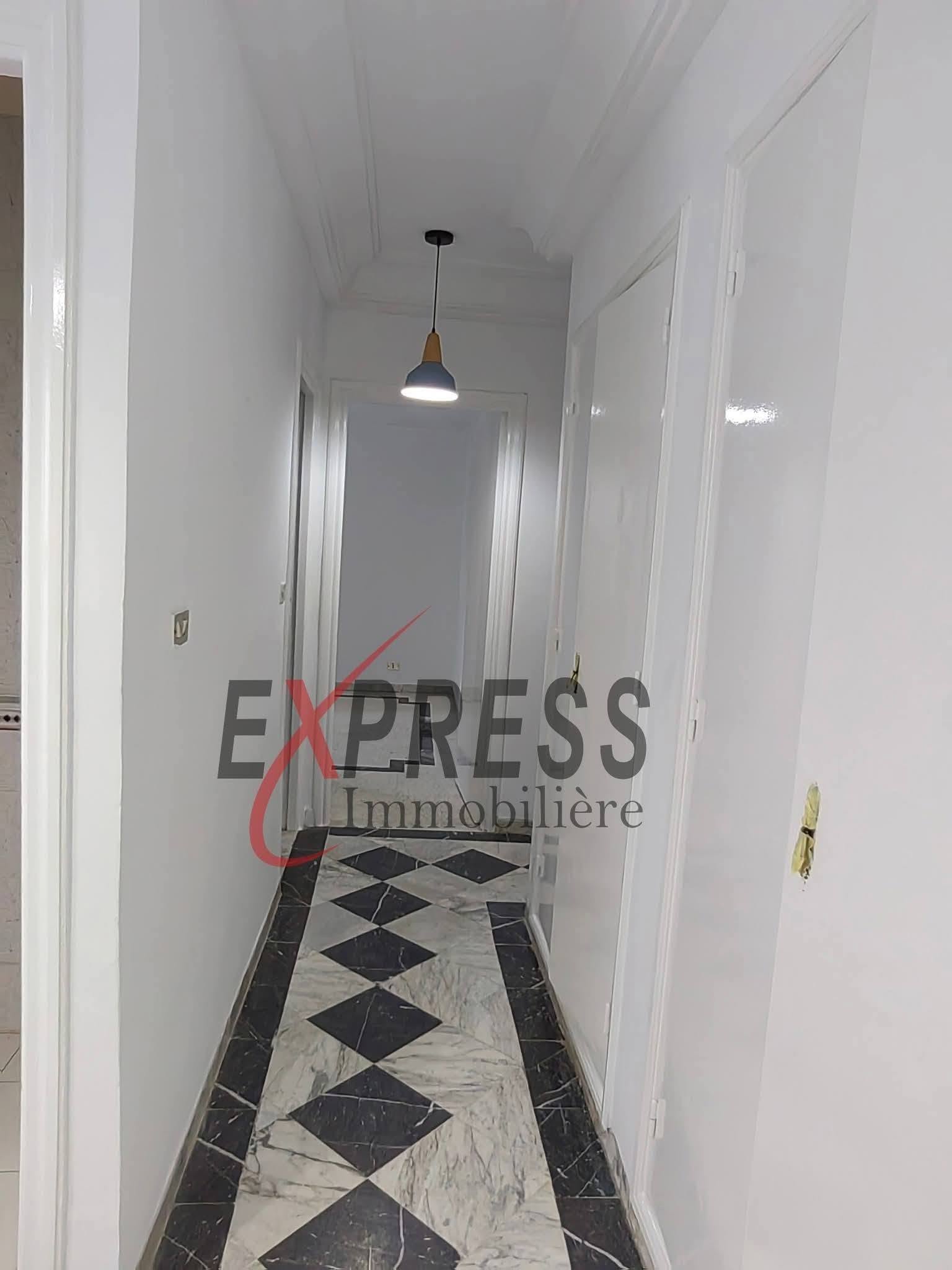 Ariana Ville&nbsp;El Menzah 8&nbsp;Location&nbsp;Appart. 5 pi�ces+&nbsp;Appartement s4 � menzah 8