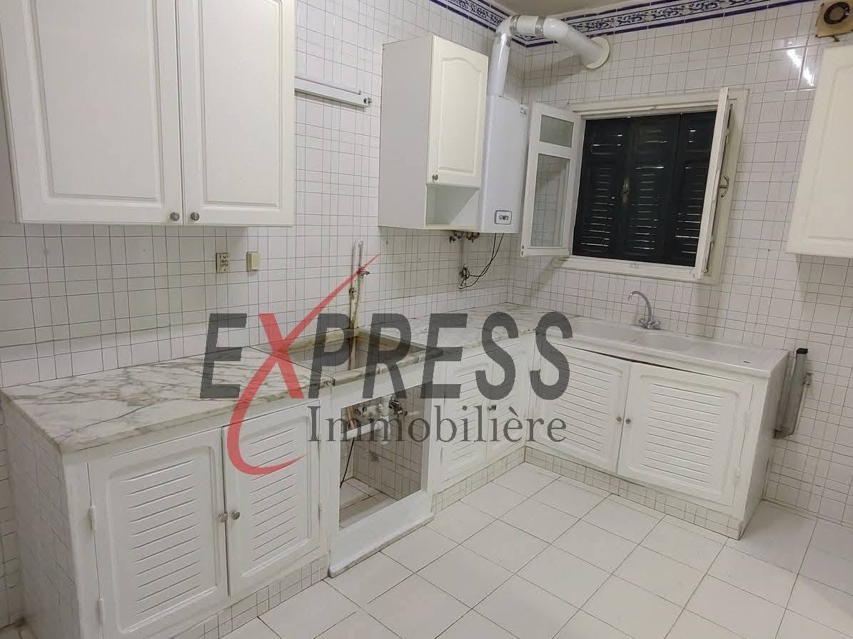 Ariana Ville&nbsp;El Menzah 8&nbsp;Location&nbsp;Appart. 5 pi�ces+&nbsp;Appartement s4 � menzah 8