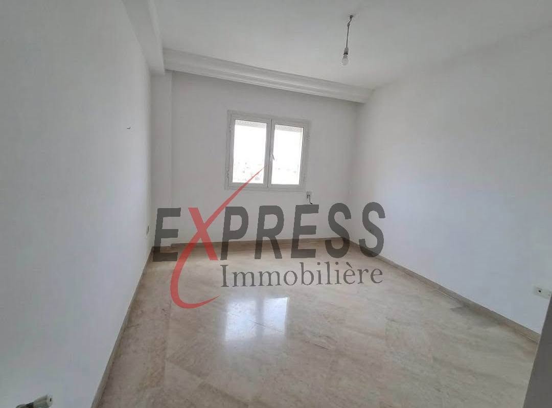 Mnihla&nbsp;Jardins d'el Menzah&nbsp;Location&nbsp;Appart. 4 pi�ces&nbsp;Un appartement s3 avec place parking