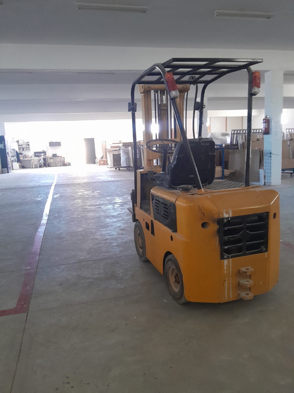 La Soukra&nbsp;La Soukra&nbsp;Autre&nbsp;Autre&nbsp;Charriot el�vateur om   plateforme