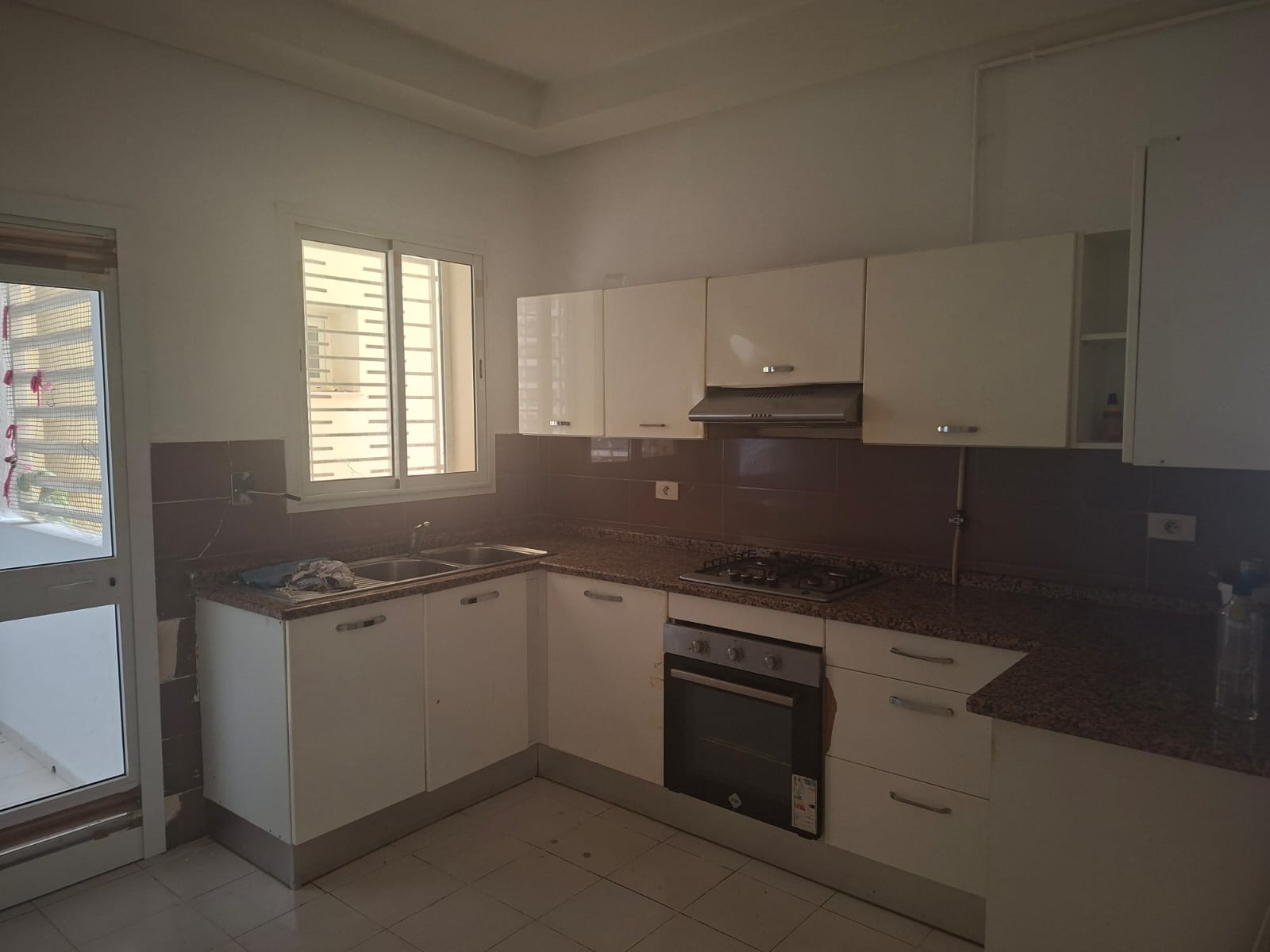 Mnihla&nbsp;Jardins d'el Menzah&nbsp;Location&nbsp;Appart. 4 pi�ces&nbsp;Appart s plus 3 � jardin d'el menzah 2