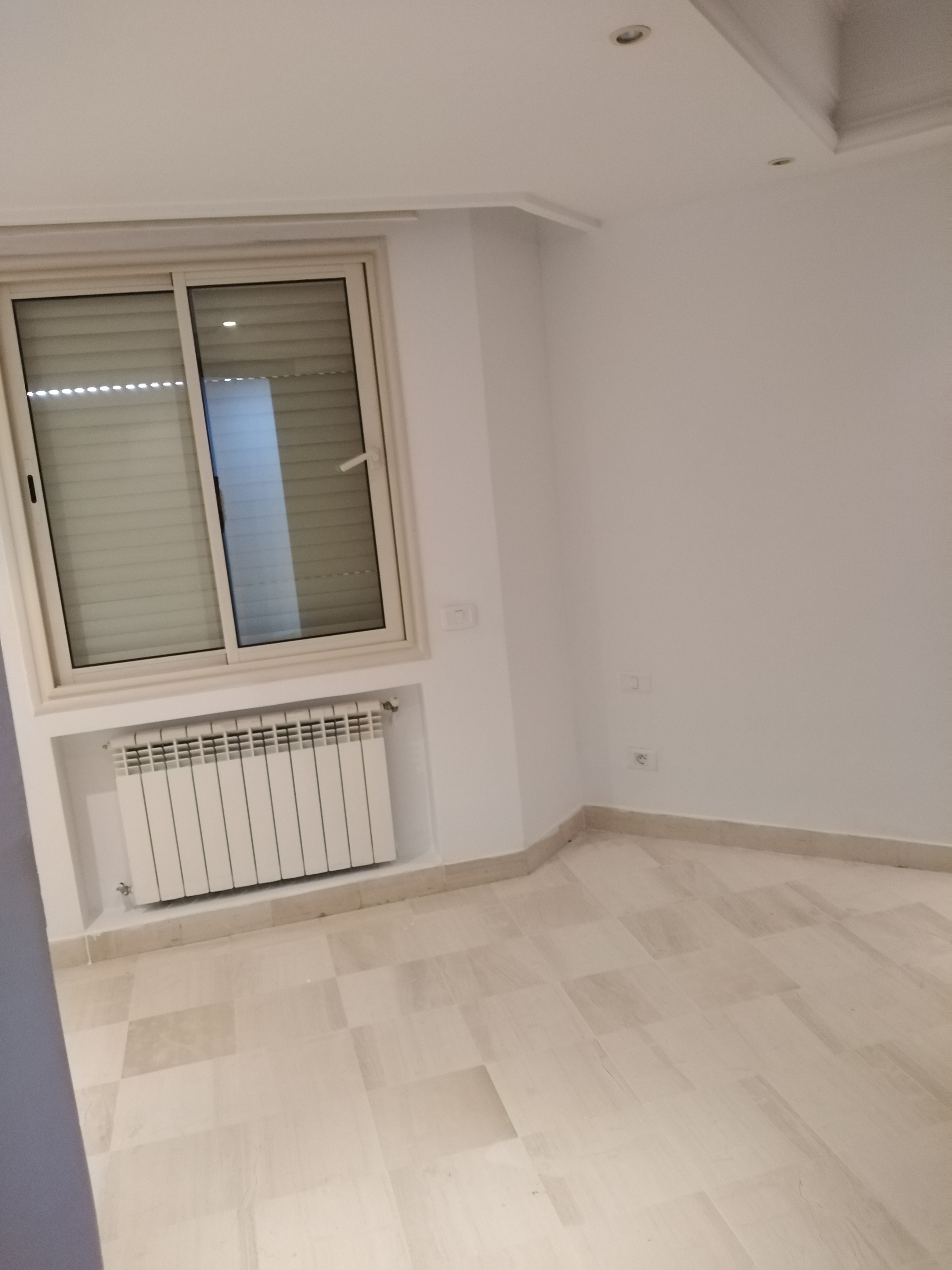 Ariana Ville&nbsp;Cite Ennasr 2&nbsp;Location&nbsp;Appart. 5 pi�ces+&nbsp;Ennasr 2 appt s3 avec cellier et 2 parkings