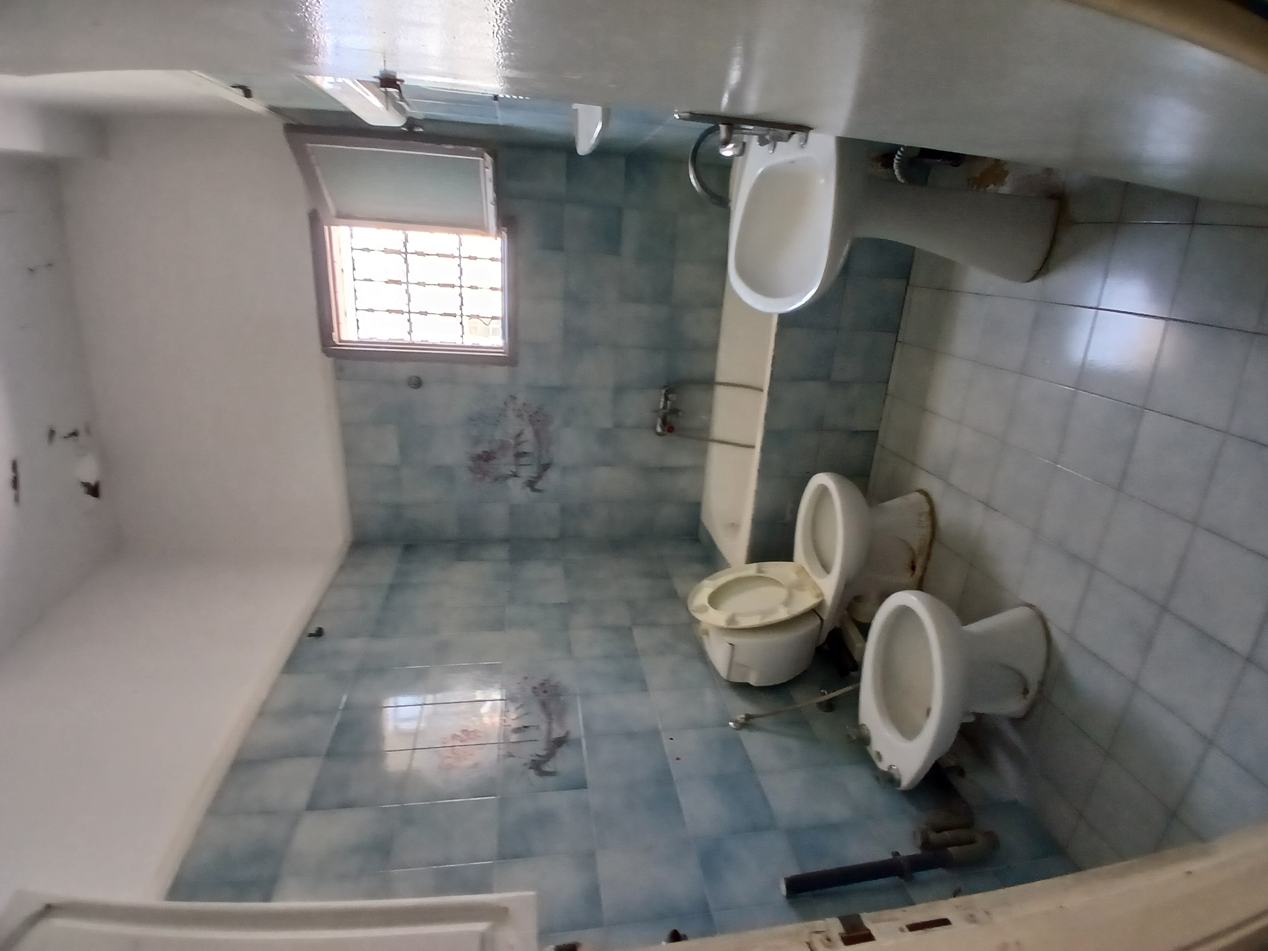 El Menzah&nbsp;Mutuelle Ville&nbsp;Location&nbsp;Appart. 5 pi�ces+&nbsp;Etage de villa � mutuelleville bureautique