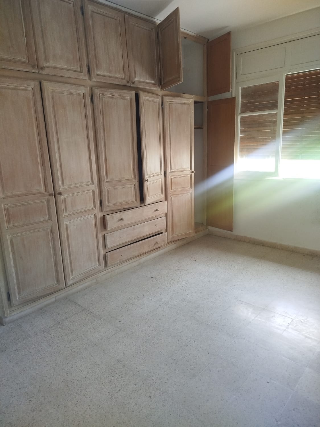 Ariana Ville&nbsp;El Menzah 7&nbsp;Location&nbsp;Appart. 3 pi�ces&nbsp;Un lumineux appartement s2 � menzah7