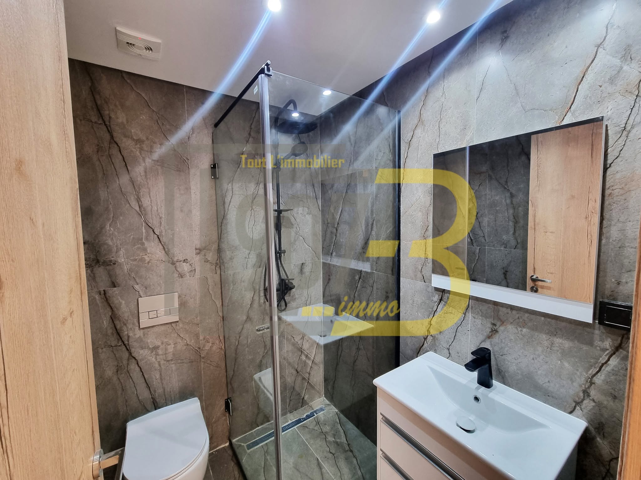 El Menzah&nbsp;El Menzah 9&nbsp;Location&nbsp;Appart. 1 pi�ce&nbsp;Un luxueux s1 � menzah 9c