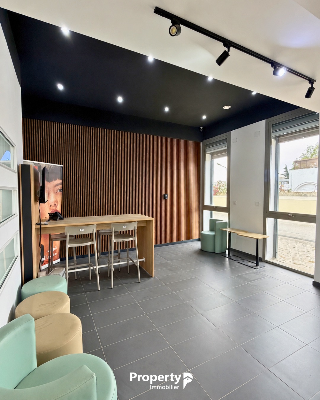 La Marsa&nbsp;Sidi Daoud&nbsp;Location&nbsp;Surfaces&nbsp;Plateau de bureaux avec showroom