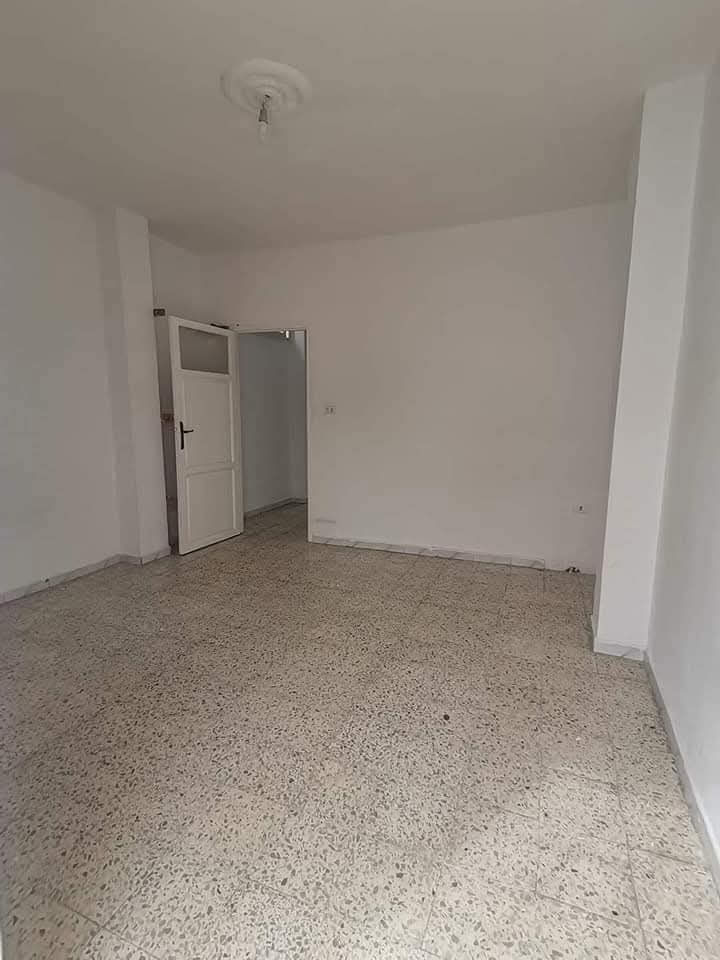 Hammam Lif&nbsp;Hammam Lif&nbsp;Location&nbsp;Appart. 2 pi�ces&nbsp;Studio s1 en plein centre ville hammam lif