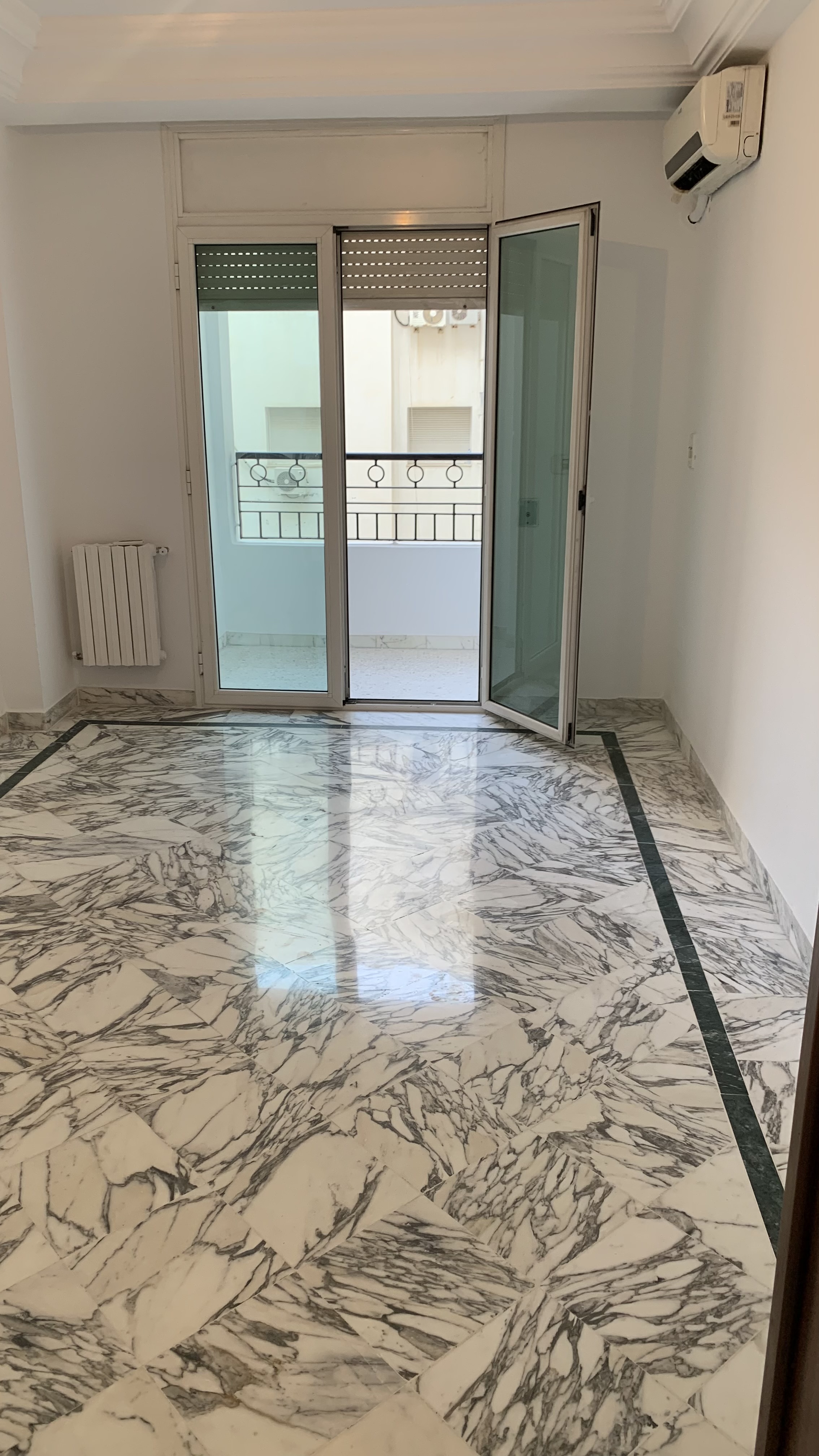 Ariana Ville&nbsp;Cite Ennasr 2&nbsp;Vente&nbsp;Appart. 1 pi�ce&nbsp;Appartement s1 � cit� ennasr 2