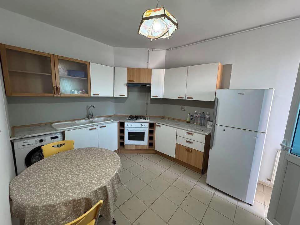 Ariana Ville&nbsp;Cite Ennasr 2&nbsp;Location&nbsp;Appart. 3 pi�ces&nbsp;S1 ennasr 201300d