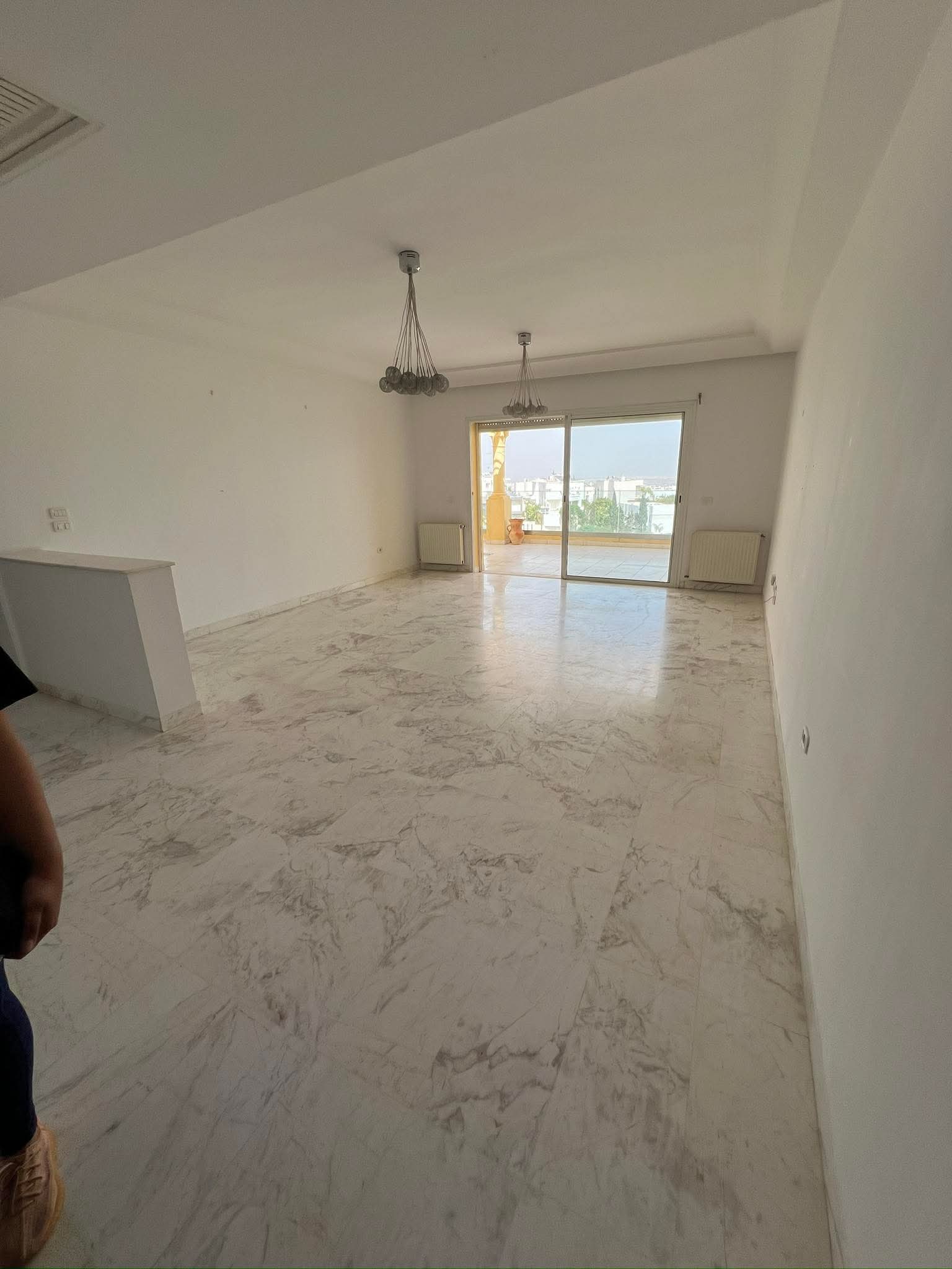 El Menzah&nbsp;El Menzah 9&nbsp;Location&nbsp;Appart. 4 pi�ces&nbsp;S3 spacieux 2500d menzah 9c