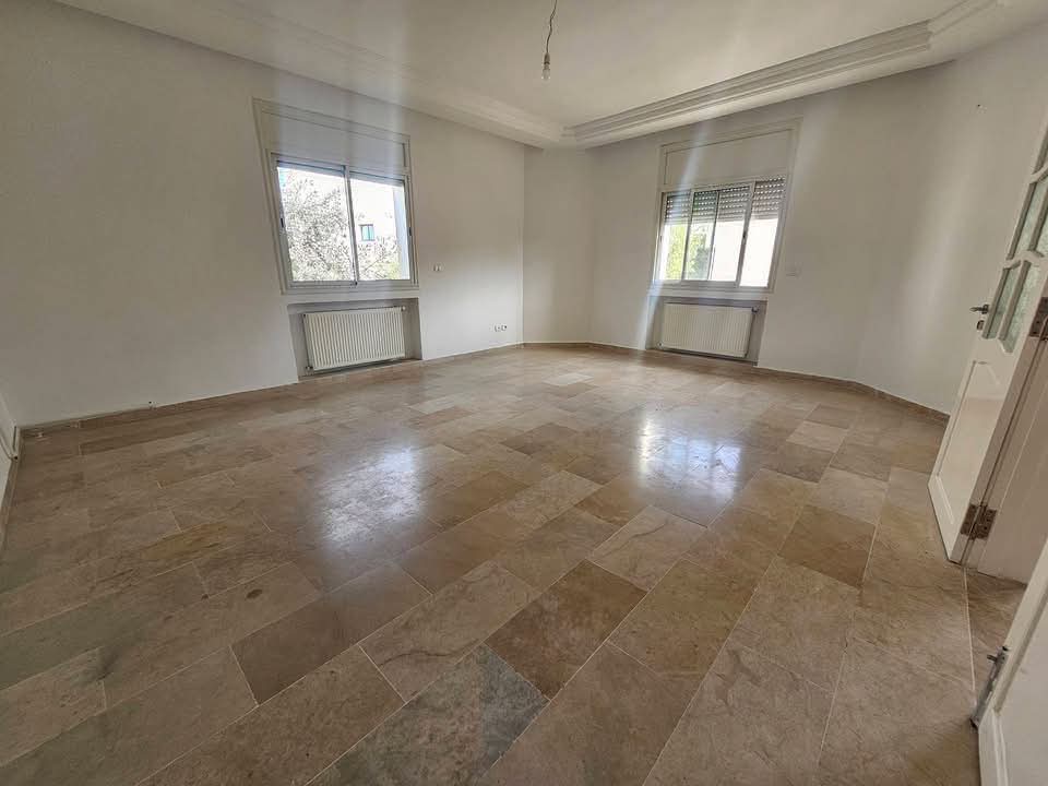 Mnihla&nbsp;Jardins d'el Menzah&nbsp;Location&nbsp;Appart. 5 pi�ces+&nbsp;Etage s4 1800d jardin d'el menzah 2