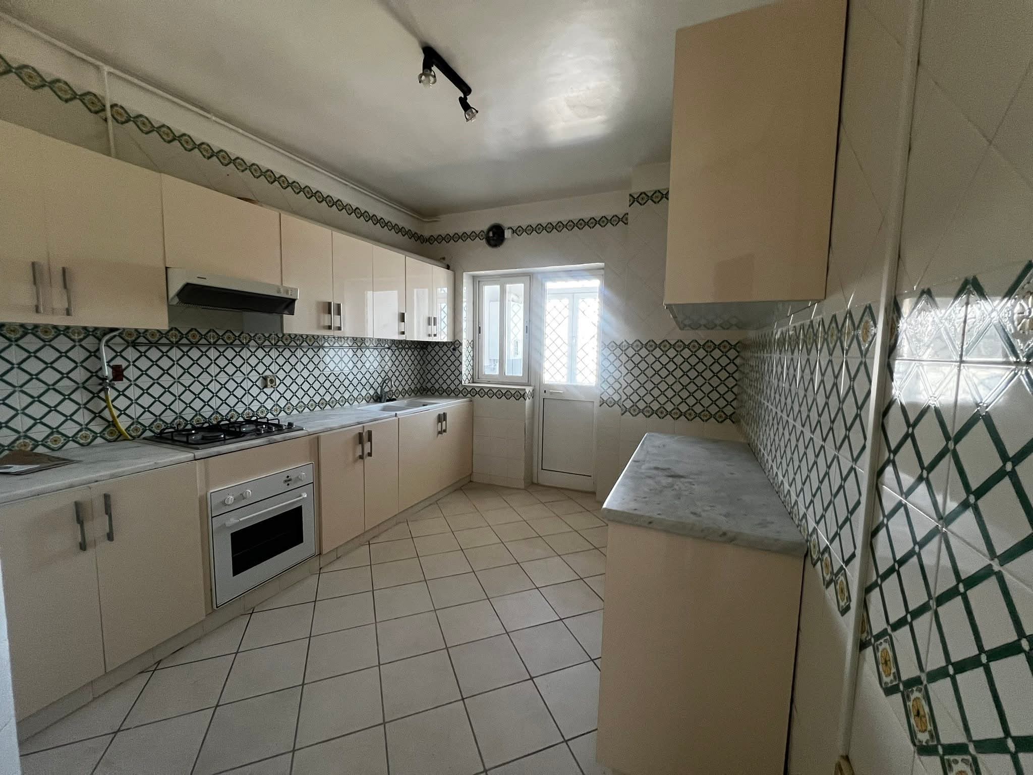 La Marsa&nbsp;Berge Du Lac&nbsp;Location&nbsp;Appart. 3 pi�ces&nbsp;S2 lac 1 1800