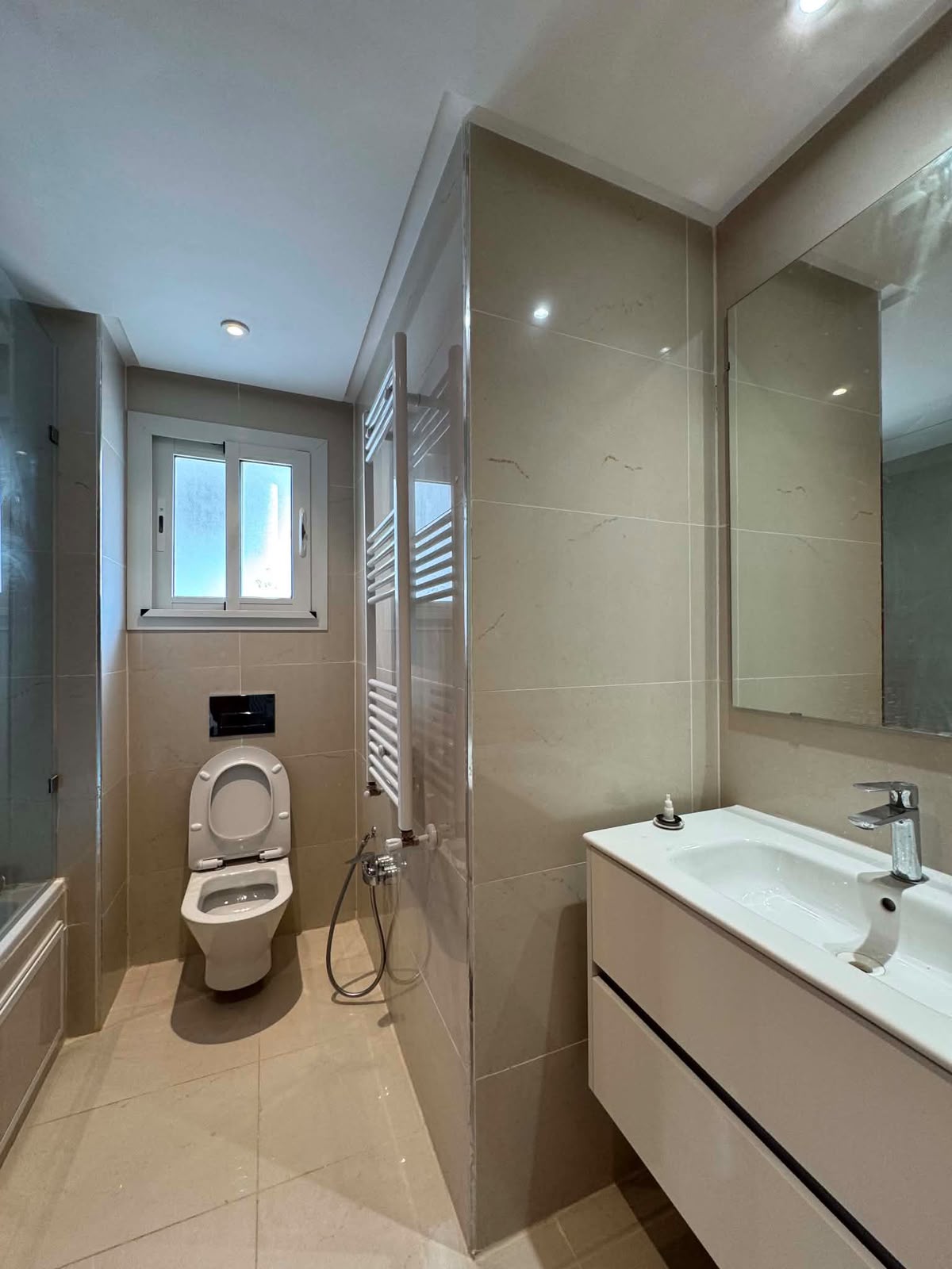 El Menzah&nbsp;El Menzah 9&nbsp;Location&nbsp;Appart. 3 pi�ces&nbsp;Appartement s2 hs jamais habit�  � menzah 9c