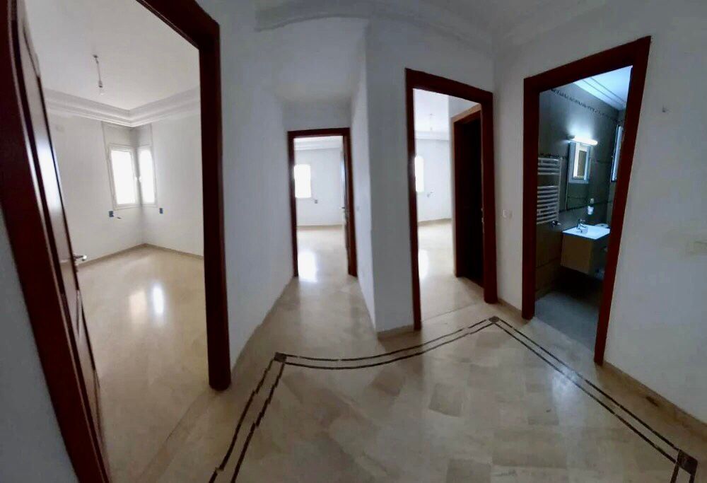 Mnihla&nbsp;Jardins d'el Menzah&nbsp;Location&nbsp;Appart. 4 pi�ces&nbsp;Un appartement s3 hs � jardin d'el menzah 2