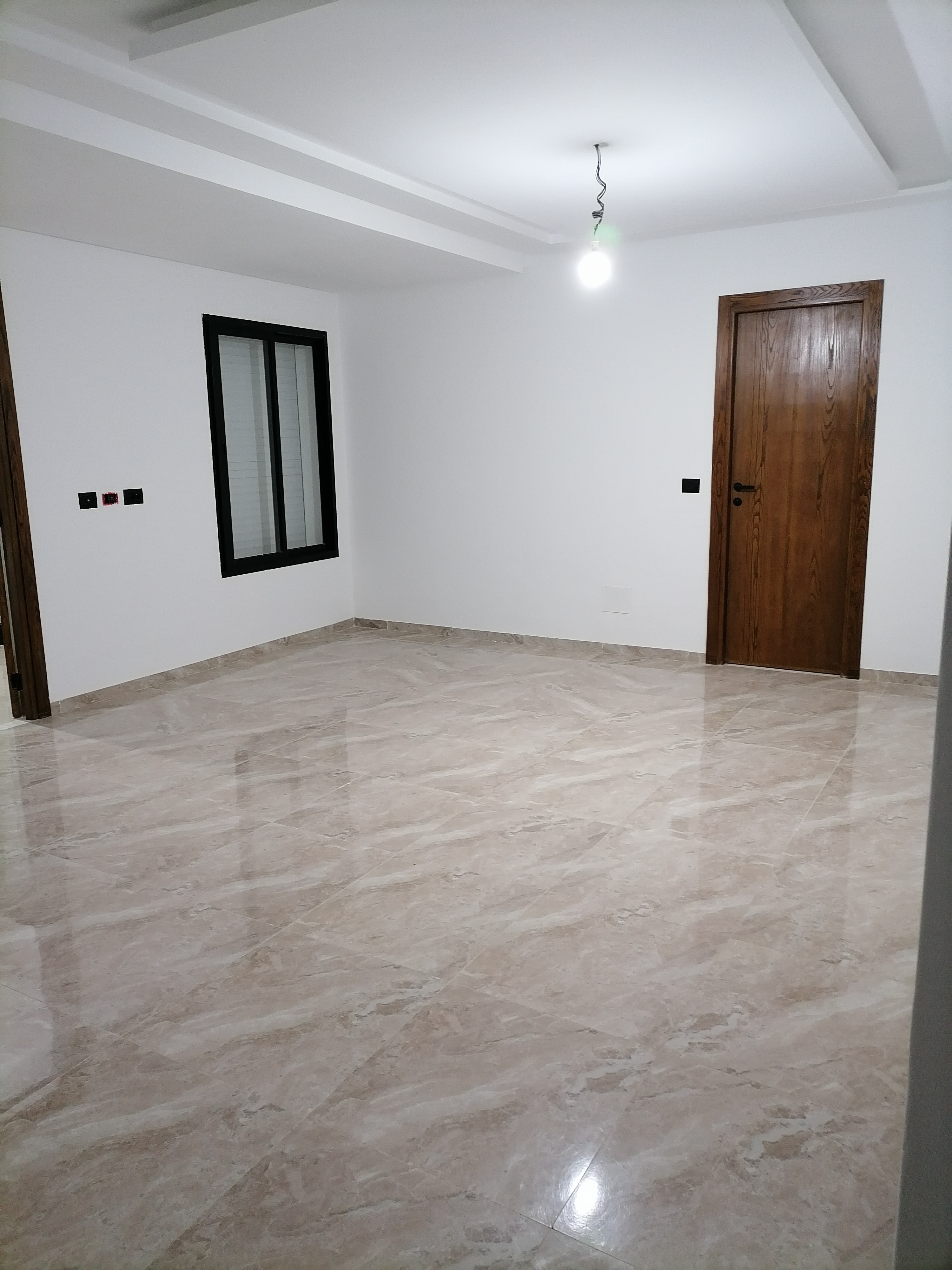 Ain Zaghouan&nbsp;Ain Zaghouan&nbsp;Location&nbsp;Appart. 1 pi�ce&nbsp;App s 0 ht spacieux ain zaghouan