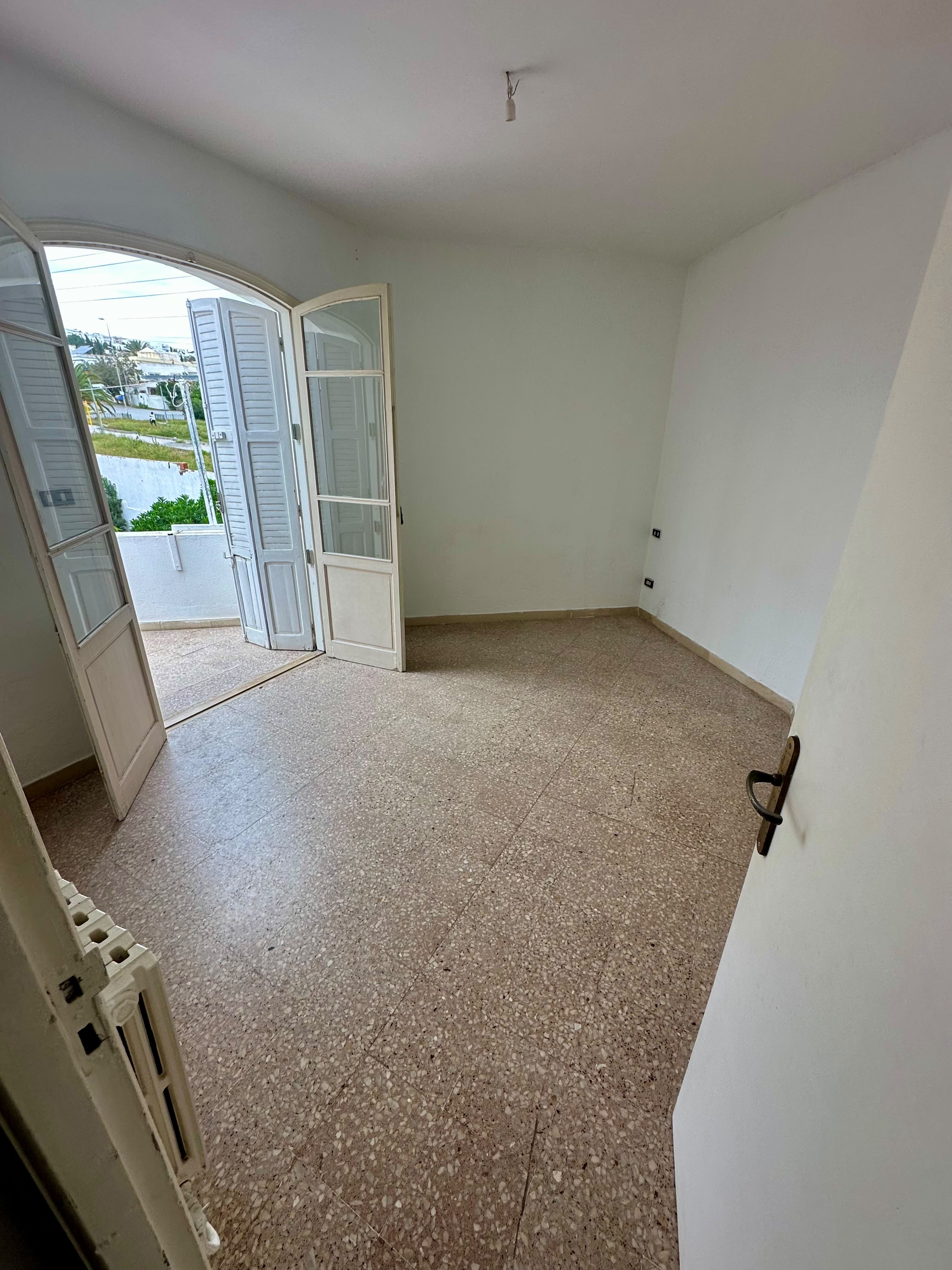 El Menzah&nbsp;El Menzah 9&nbsp;Location&nbsp;Appart. 3 pi�ces&nbsp;Un �tage de villa s2 � menzah 9 a