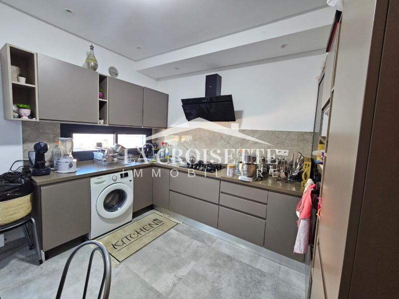 Ain Zaghouan&nbsp;Ain Zaghouan&nbsp;Location&nbsp;Appart. 3 pi�ces&nbsp;Etage de villa s2 � ain zaghouan zel0527