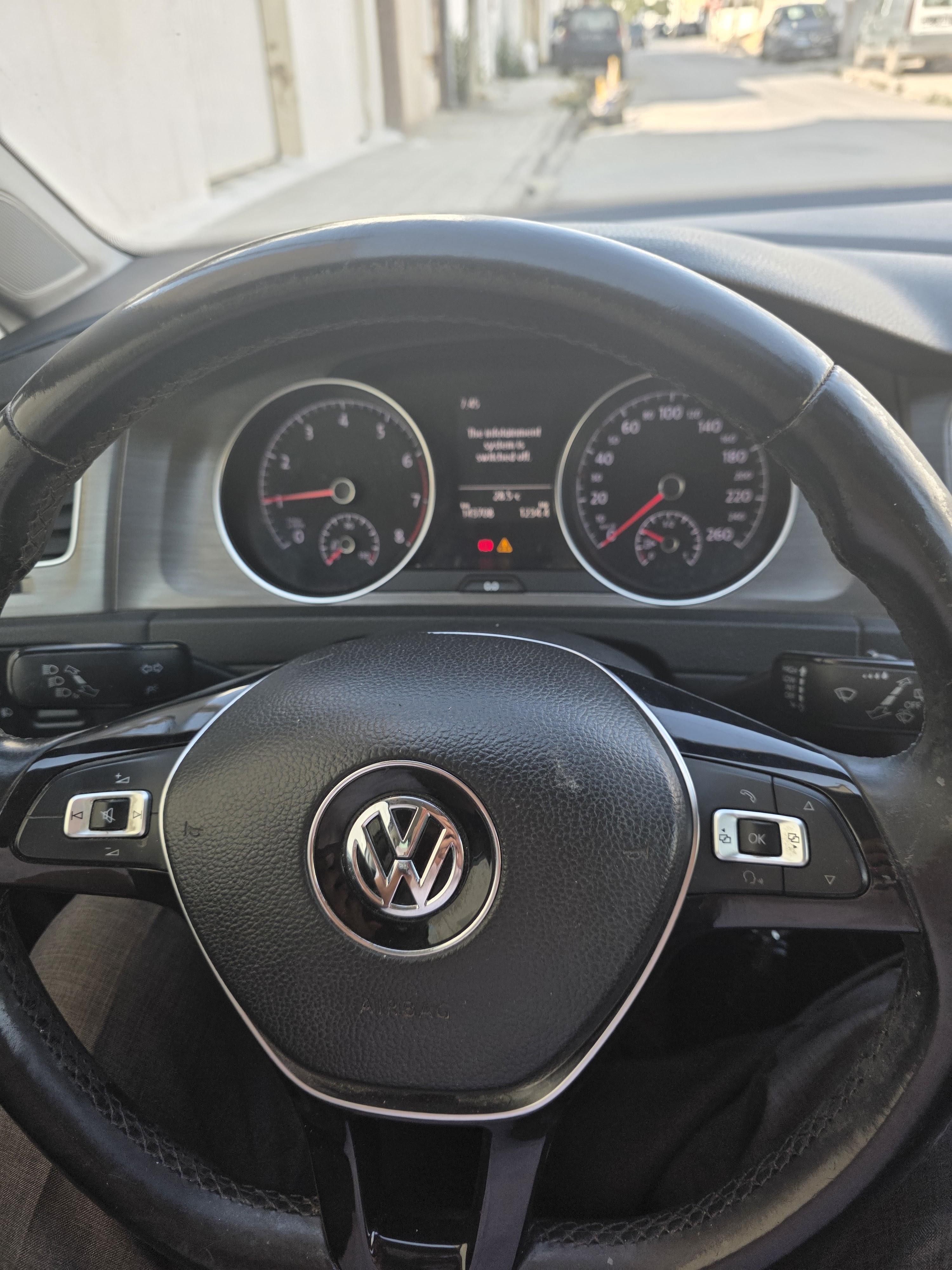 Ben Arous&nbsp;Ben Arous&nbsp;Volkswagen&nbsp;Golf 7&nbsp;Aucation a ne pas rate