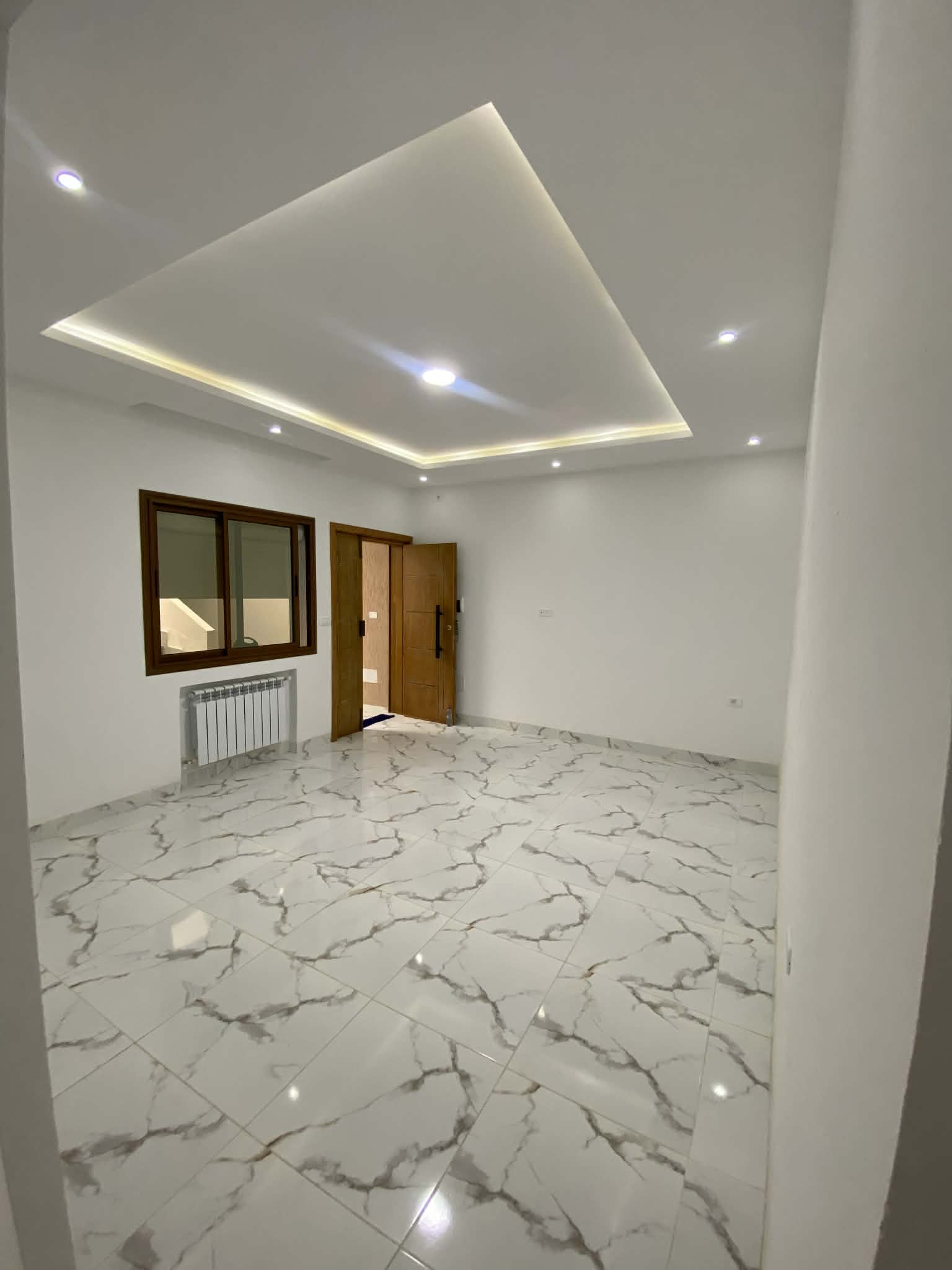 La Marsa&nbsp;Cite Bhar Lazreg&nbsp;Location&nbsp;Appart. 3 pi�ces&nbsp;S plus 3 neuf avec suite