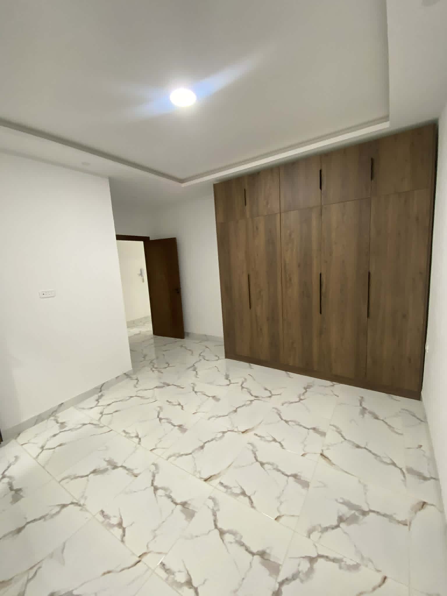 La Marsa&nbsp;Cite Bhar Lazreg&nbsp;Location&nbsp;Appart. 3 pi�ces&nbsp;S plus 3 neuf avec suite