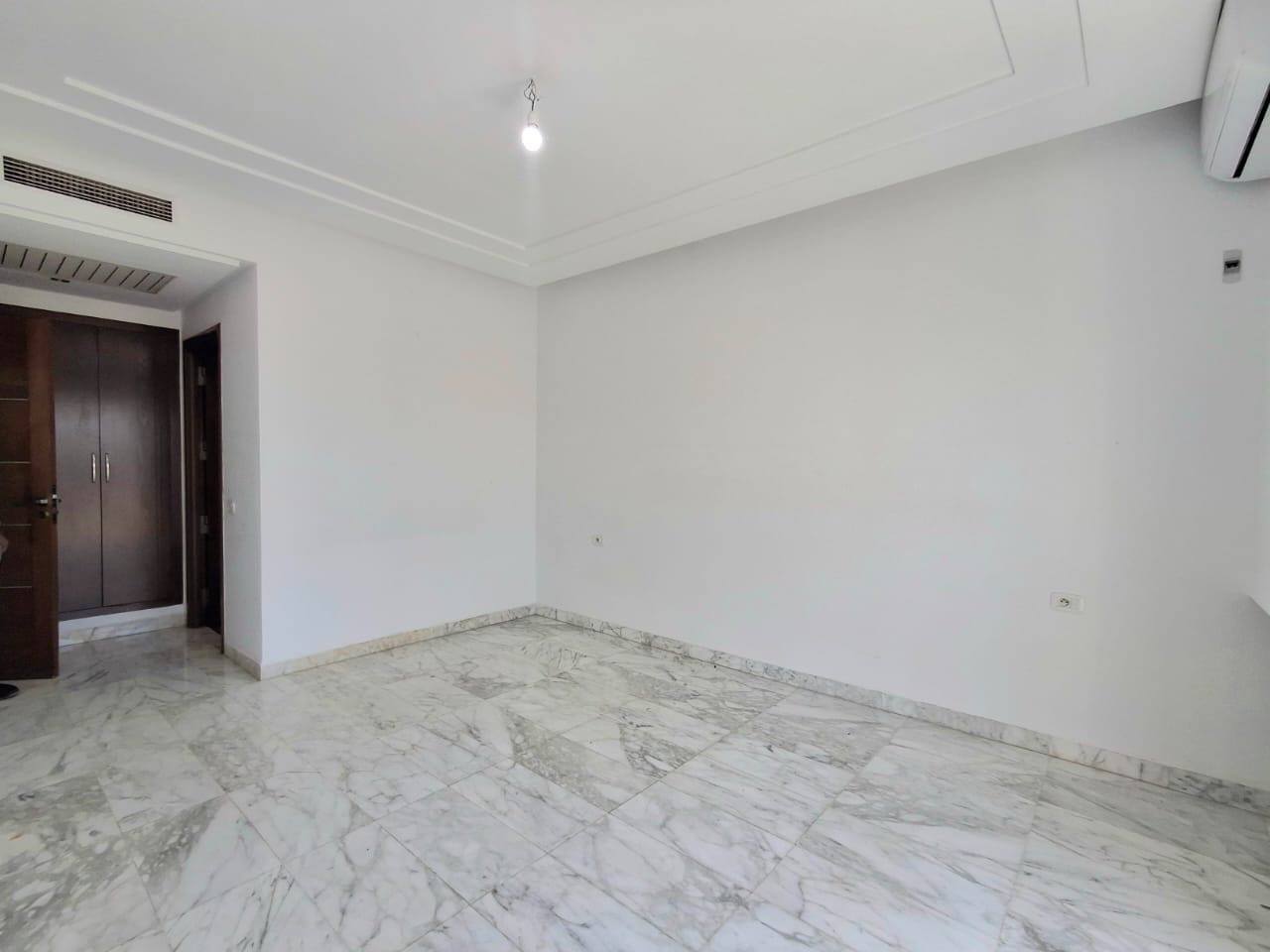 Ain Zaghouan&nbsp;Ain Zaghouan&nbsp;Location&nbsp;Appart. 4 pi�ces&nbsp;Superbe appartement s4 a a�n zaghouan nord