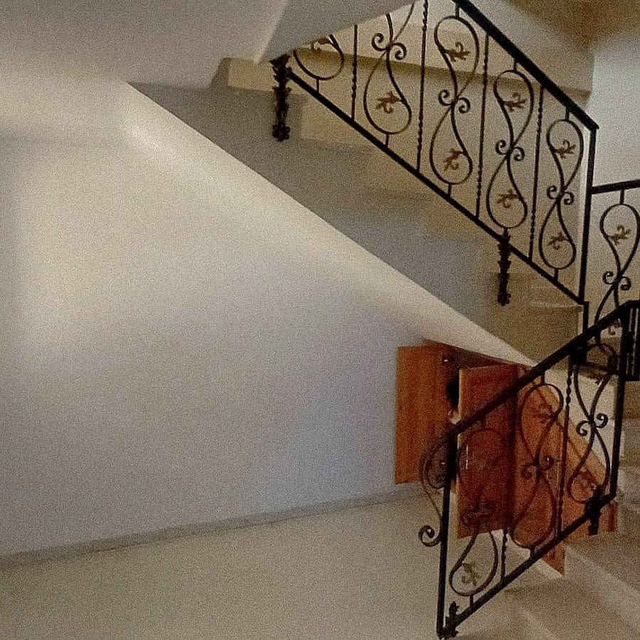 El Mourouj&nbsp;El Mourouj&nbsp;Location&nbsp;Appart. 4 pi�ces&nbsp;Une villa � mourouj 6