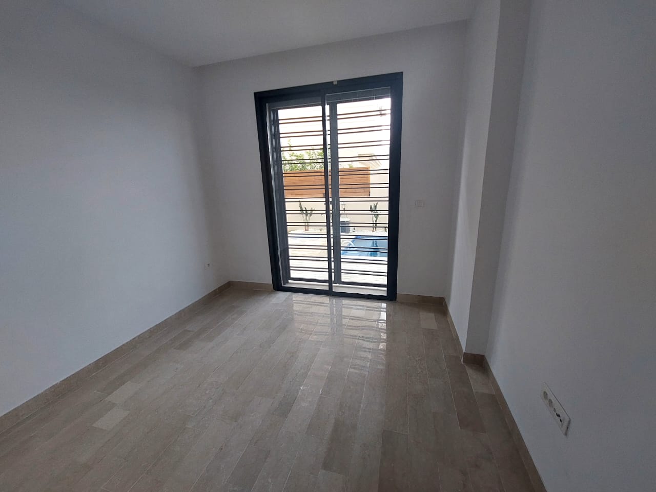 La Marsa&nbsp;Cite Du Stade&nbsp;Location&nbsp;Appart. 3 pi�ces&nbsp;S2 avec piscine � la marsa