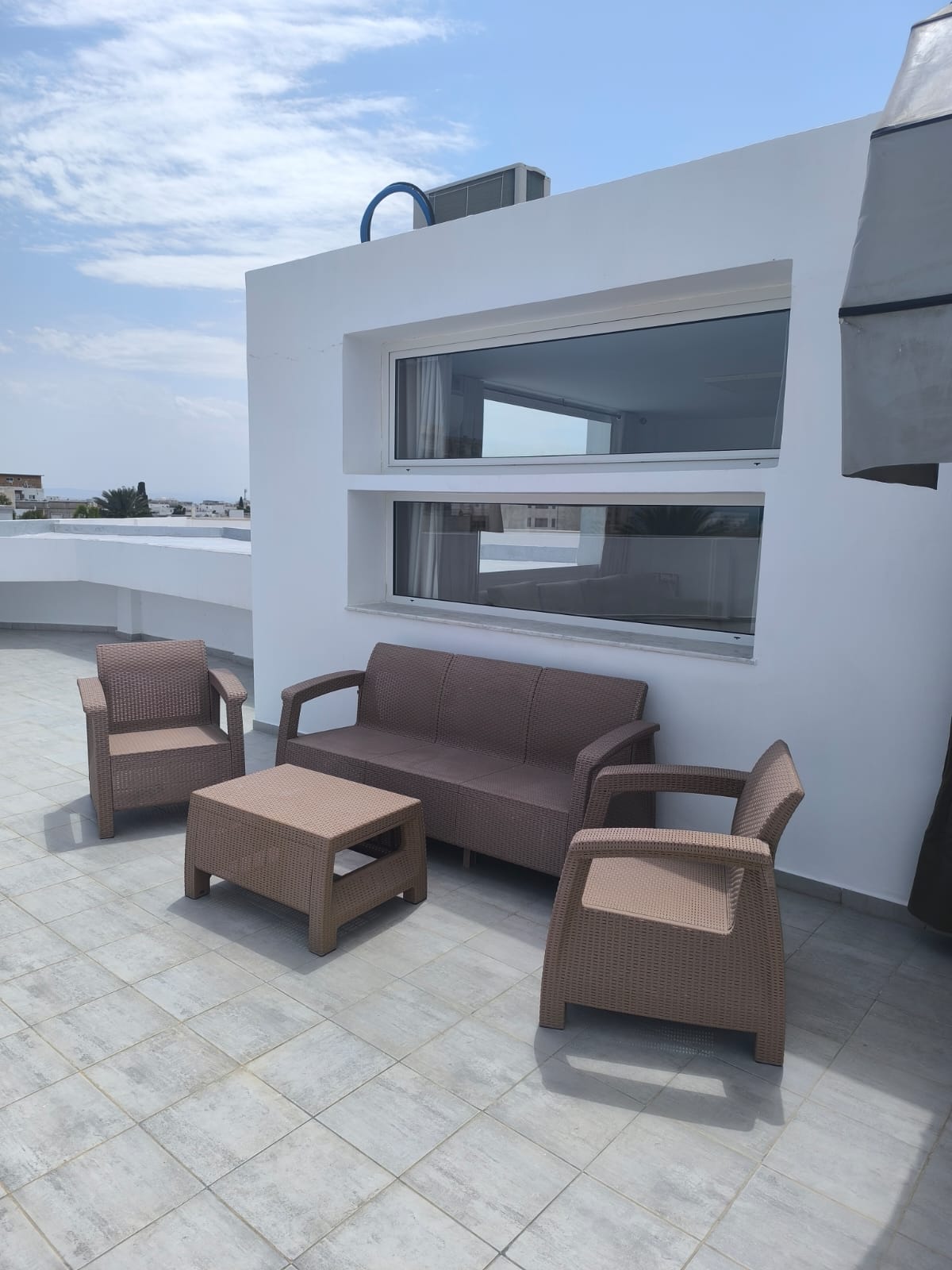 El Kram&nbsp;Le Kram&nbsp;Location&nbsp;Appart. 3 pi�ces&nbsp;Un appartement meubl� jamais habit� au kram