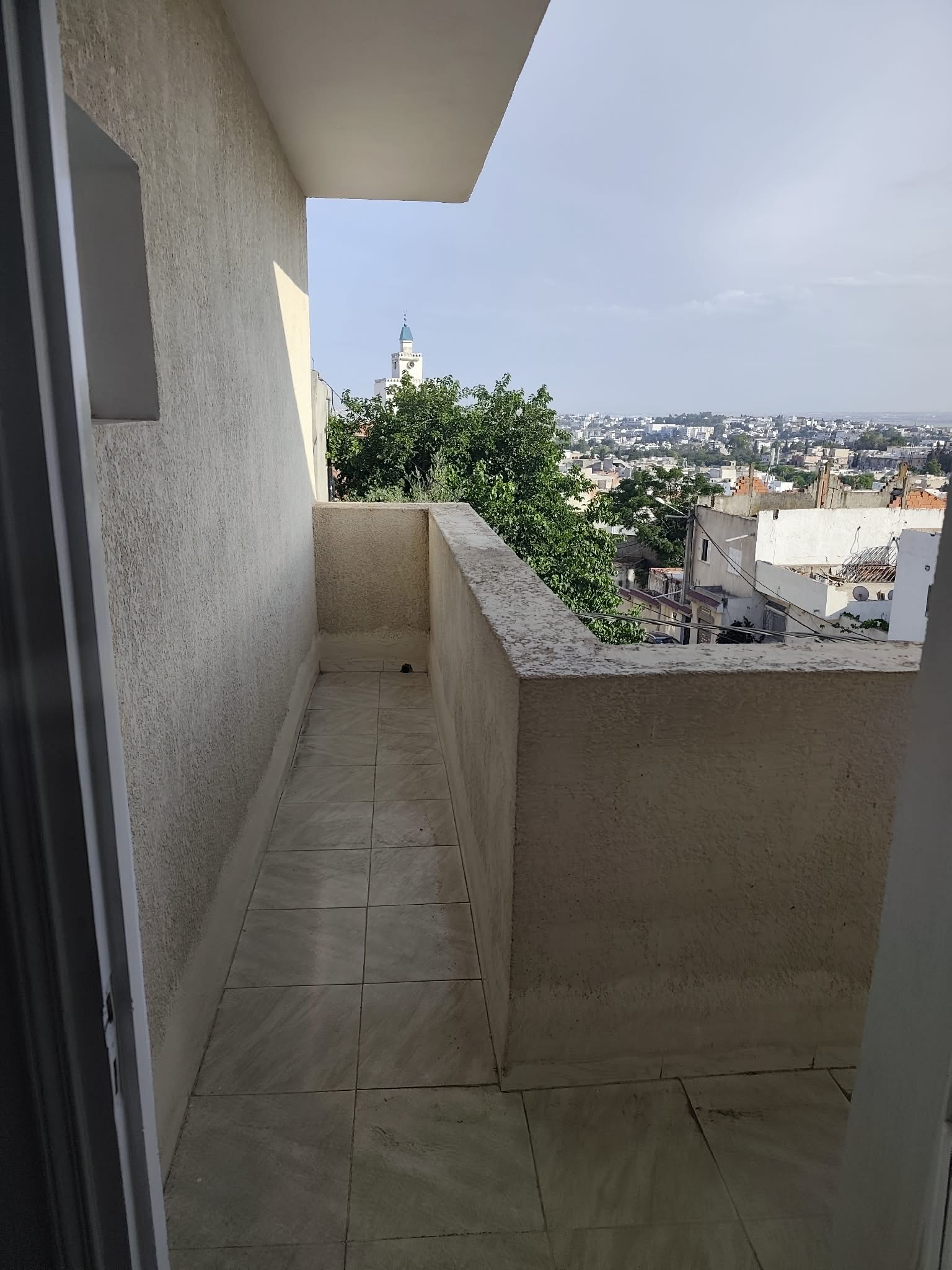 El Omrane&nbsp;Djbal El Ahmar&nbsp;Location&nbsp;Appart. 3 pi�ces&nbsp;Appartement salon et deux chambres