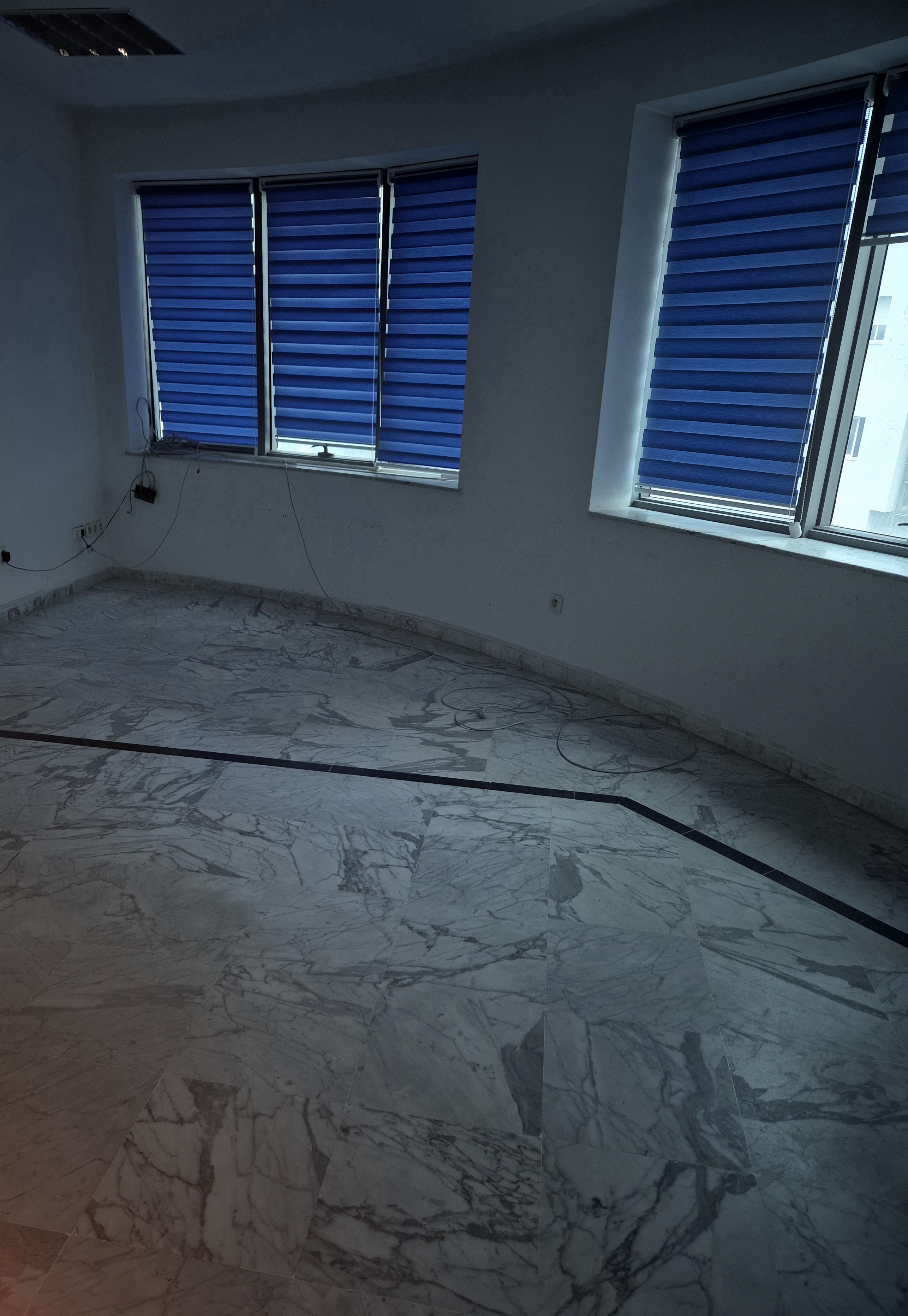 Cite El Khadra&nbsp;Cite Jardins&nbsp;Location&nbsp;Appart. 4 pi�ces&nbsp;Bureau au 3�me �tage h4