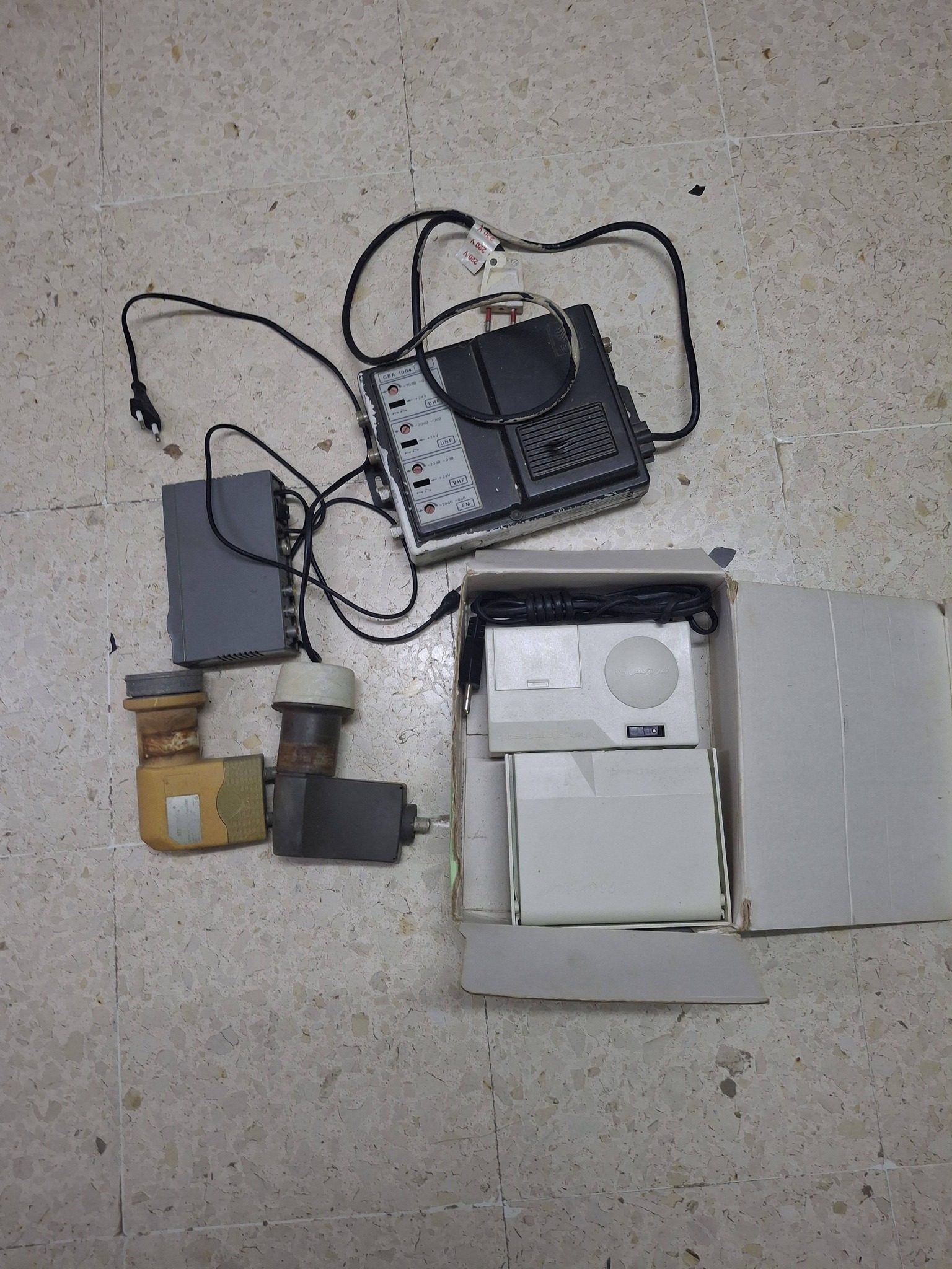 Cables et accessoires&nbsp;Amplifiacateur