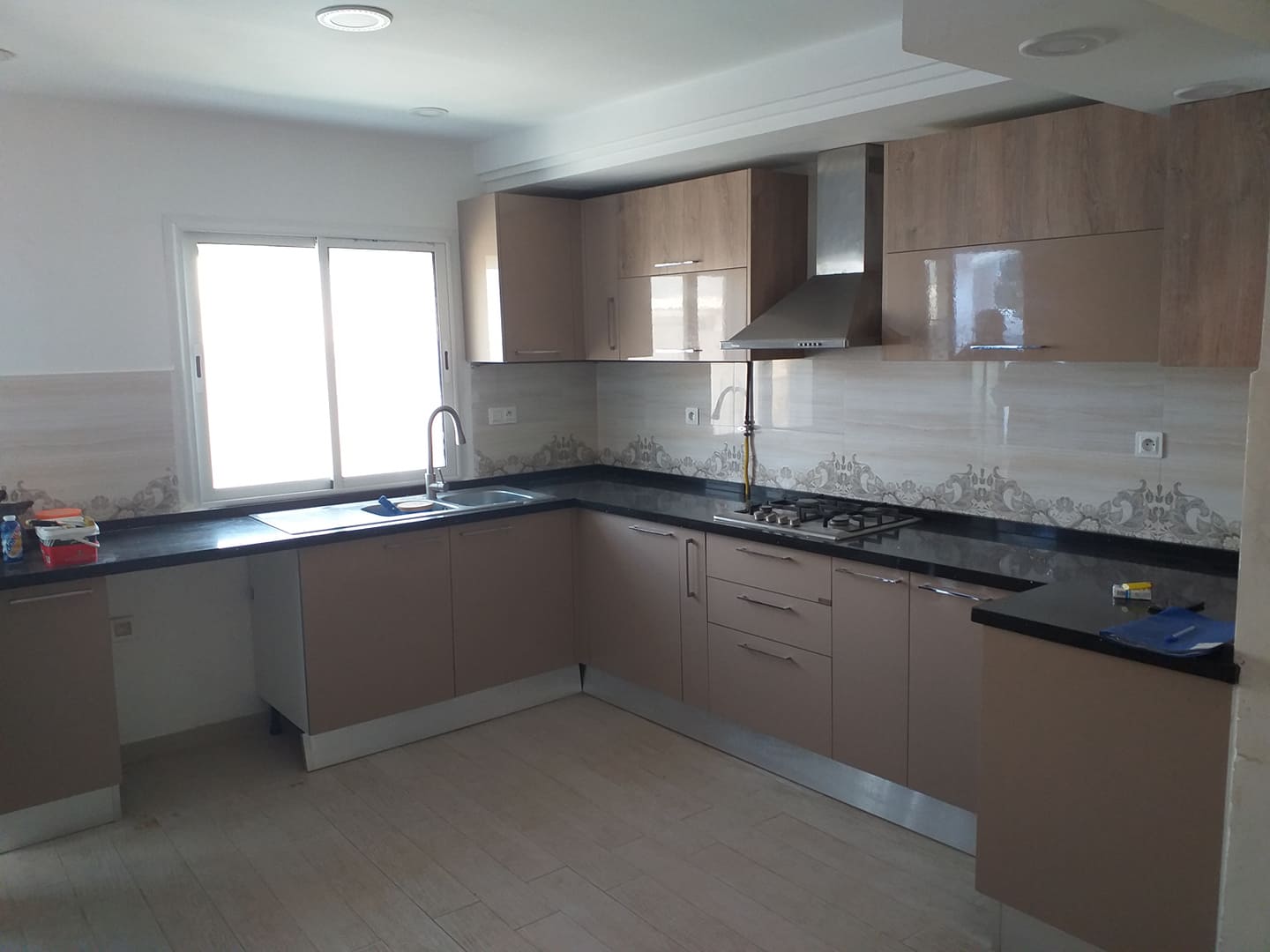 La Marsa&nbsp;El Aouina&nbsp;Location&nbsp;Appart. 3 pi�ces&nbsp;S3 ain zaghouan pr�s showroom hyundai