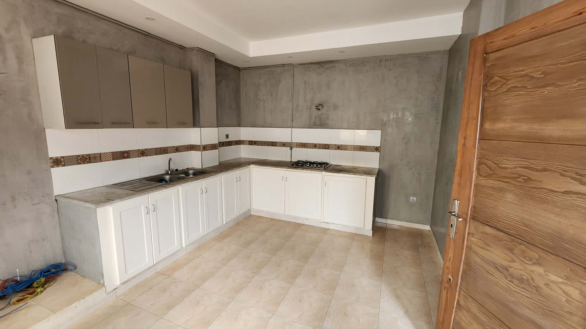 Raoued&nbsp;Jaafar 2&nbsp;Location&nbsp;Appart. 2 pi�ces&nbsp;S2 rdc terrasse derri�re coll�ge farabi jaafer