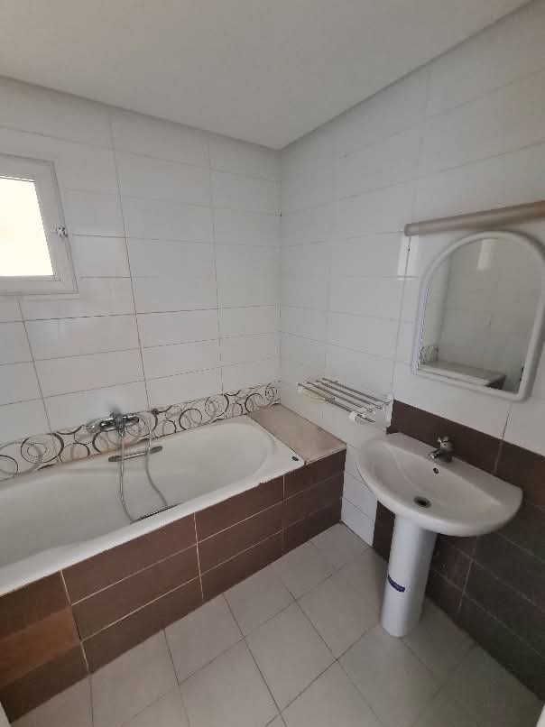 Mnihla&nbsp;Jardins d'el Menzah&nbsp;Location&nbsp;Appart. 4 pi�ces&nbsp;S plus 3 aux jardins d'el menzah 2 wb2848